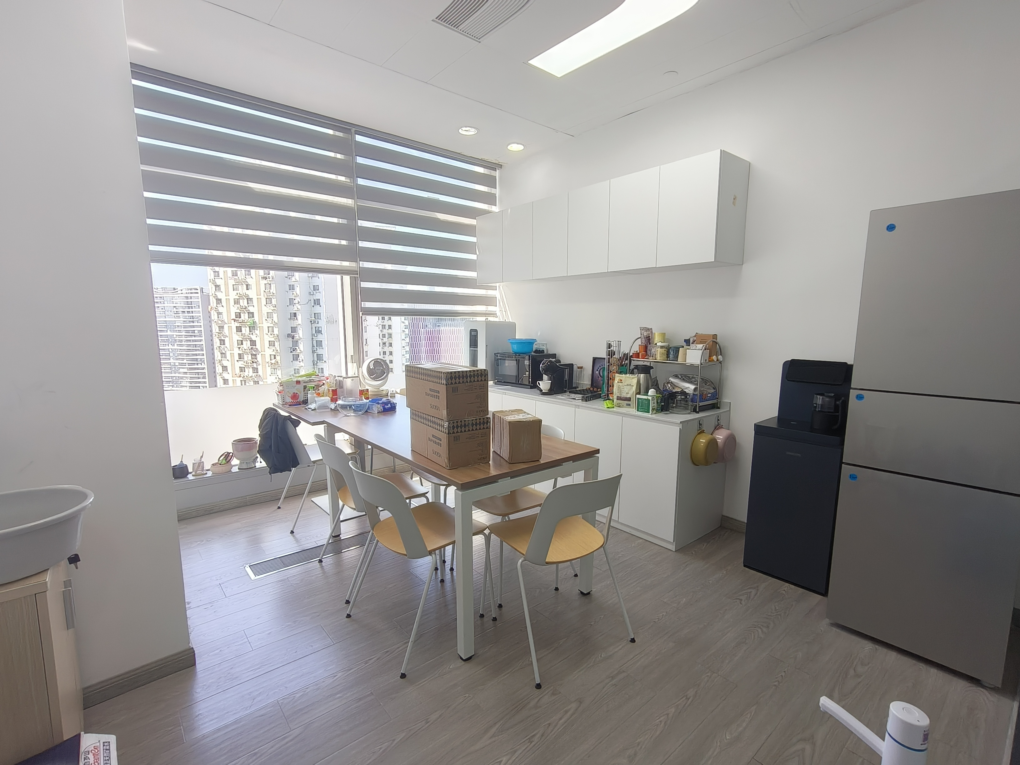 世博滨江绿地海外滩201平米写字楼出租