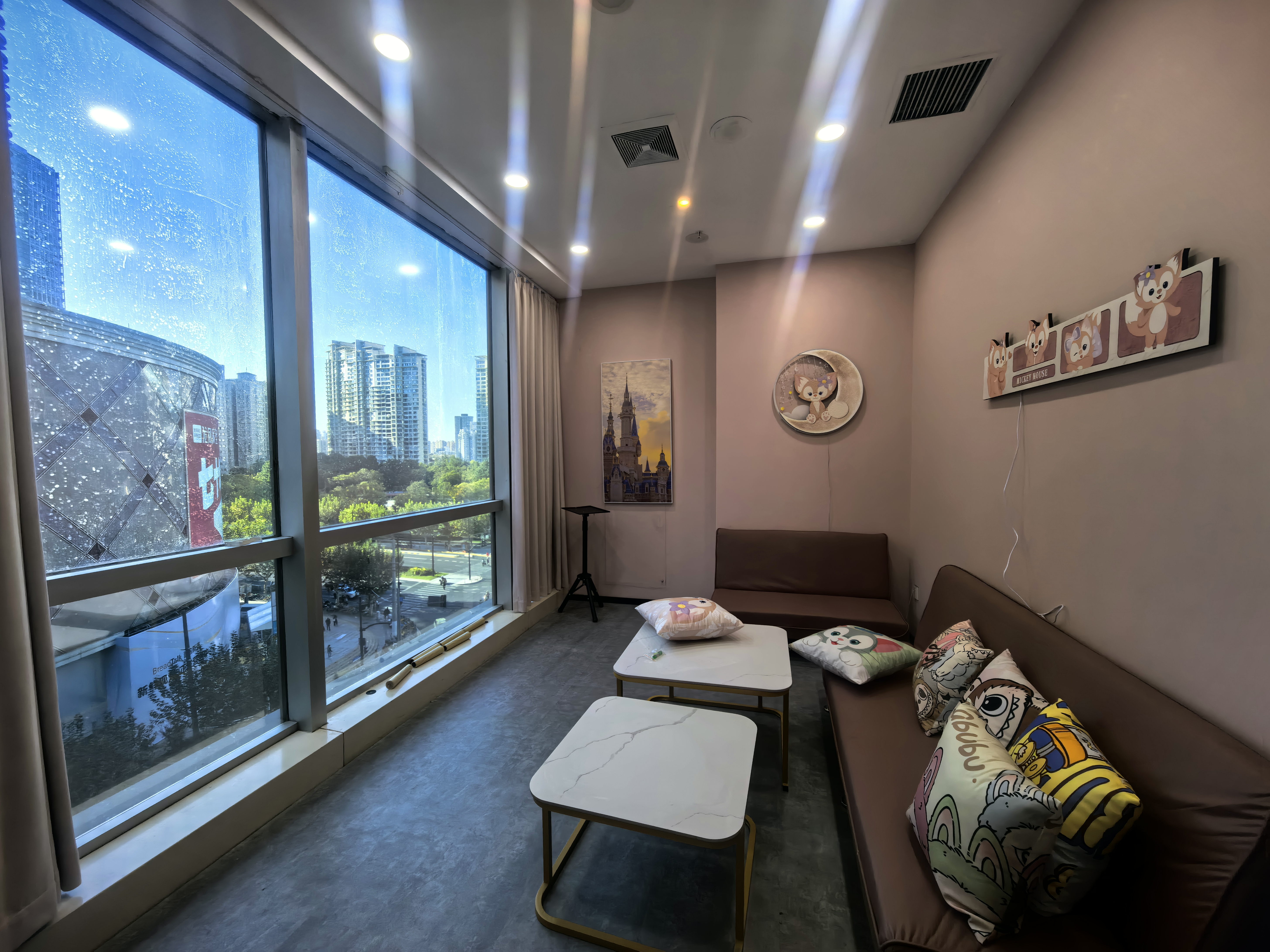 长寿路财富时代大厦225平米写字楼出租