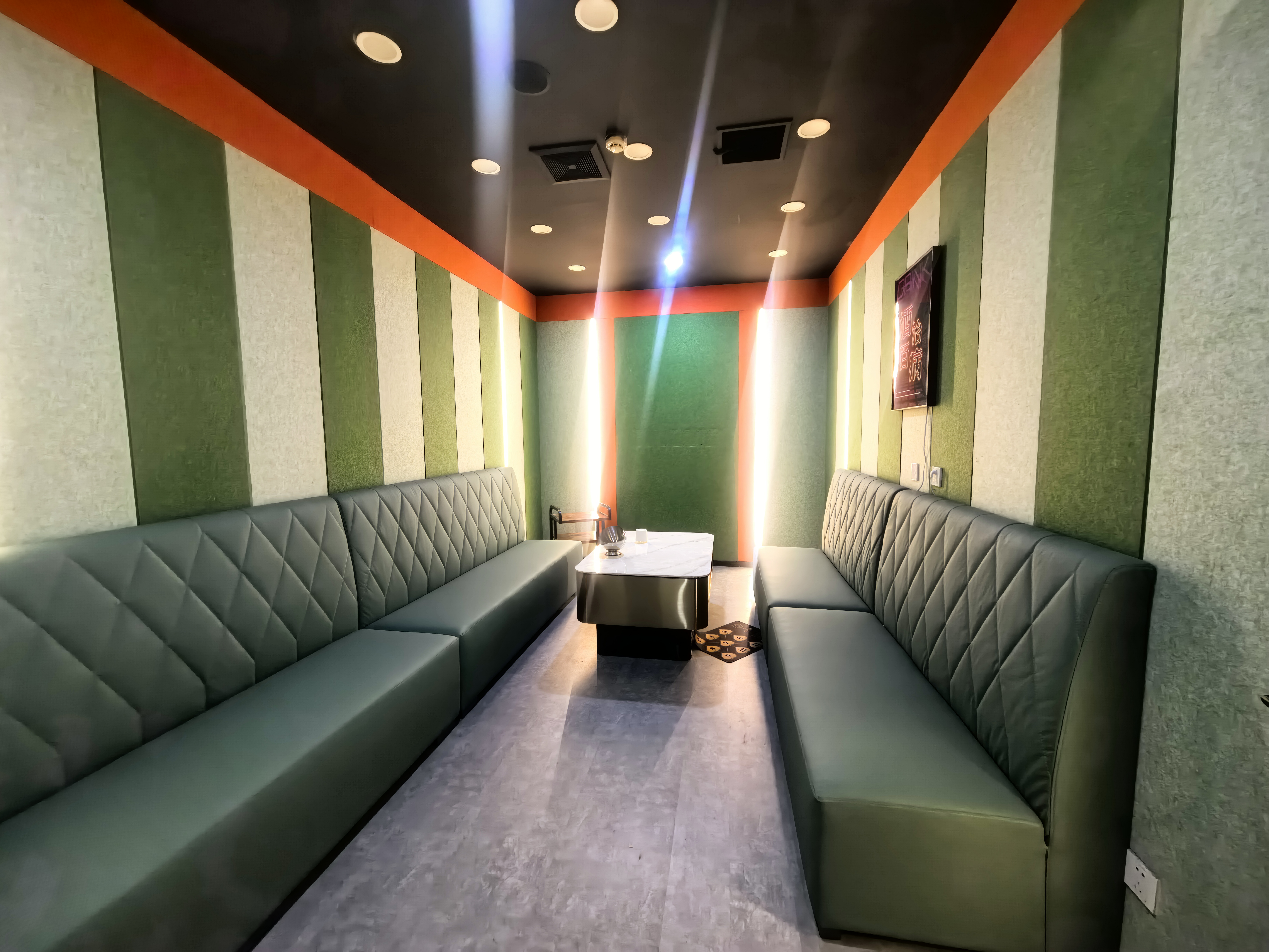 长寿路财富时代大厦225平米写字楼出租