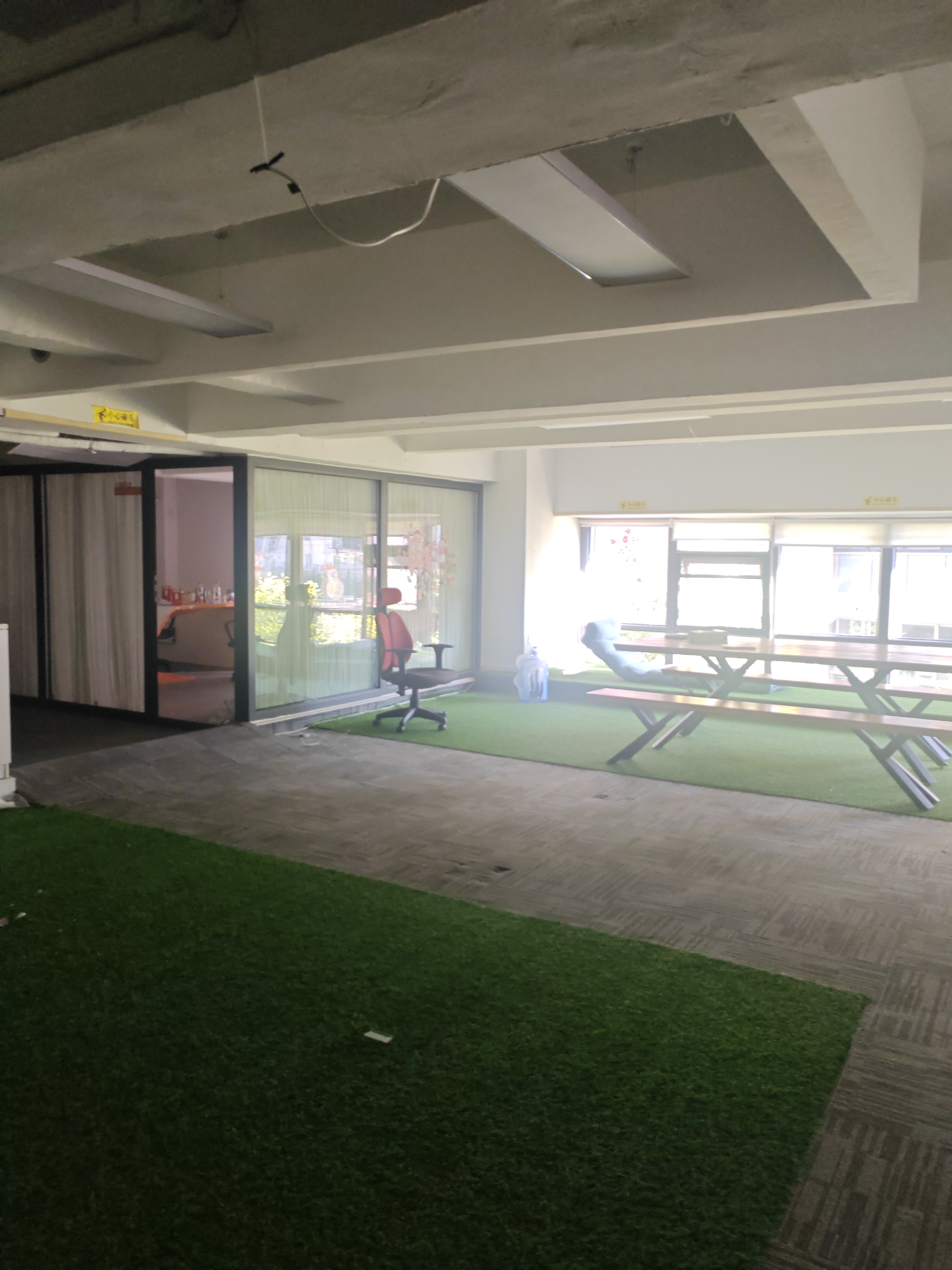 江宁路静安创展中心330平米写字楼出租