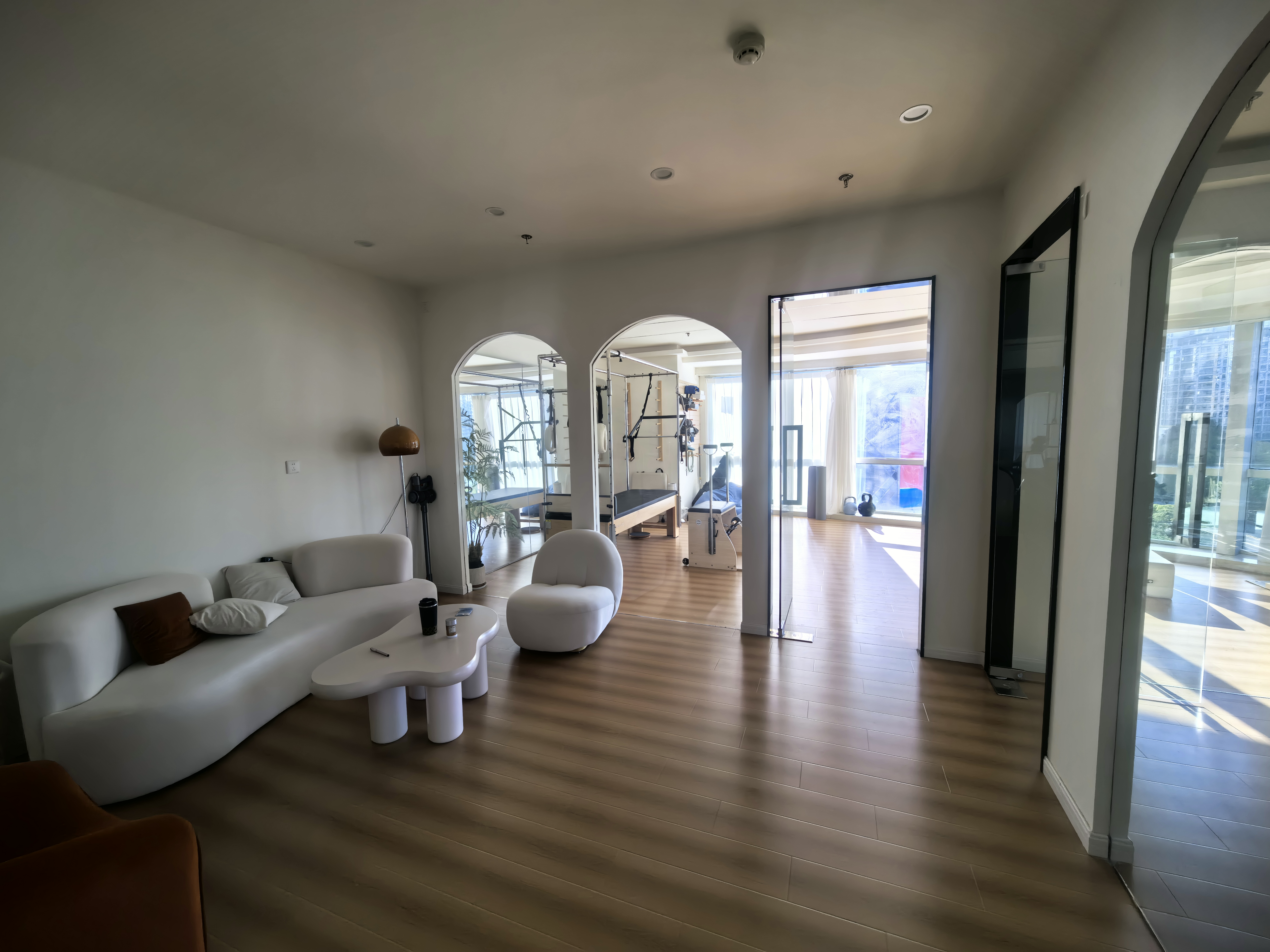 长寿路财富时代大厦275平米写字楼出租