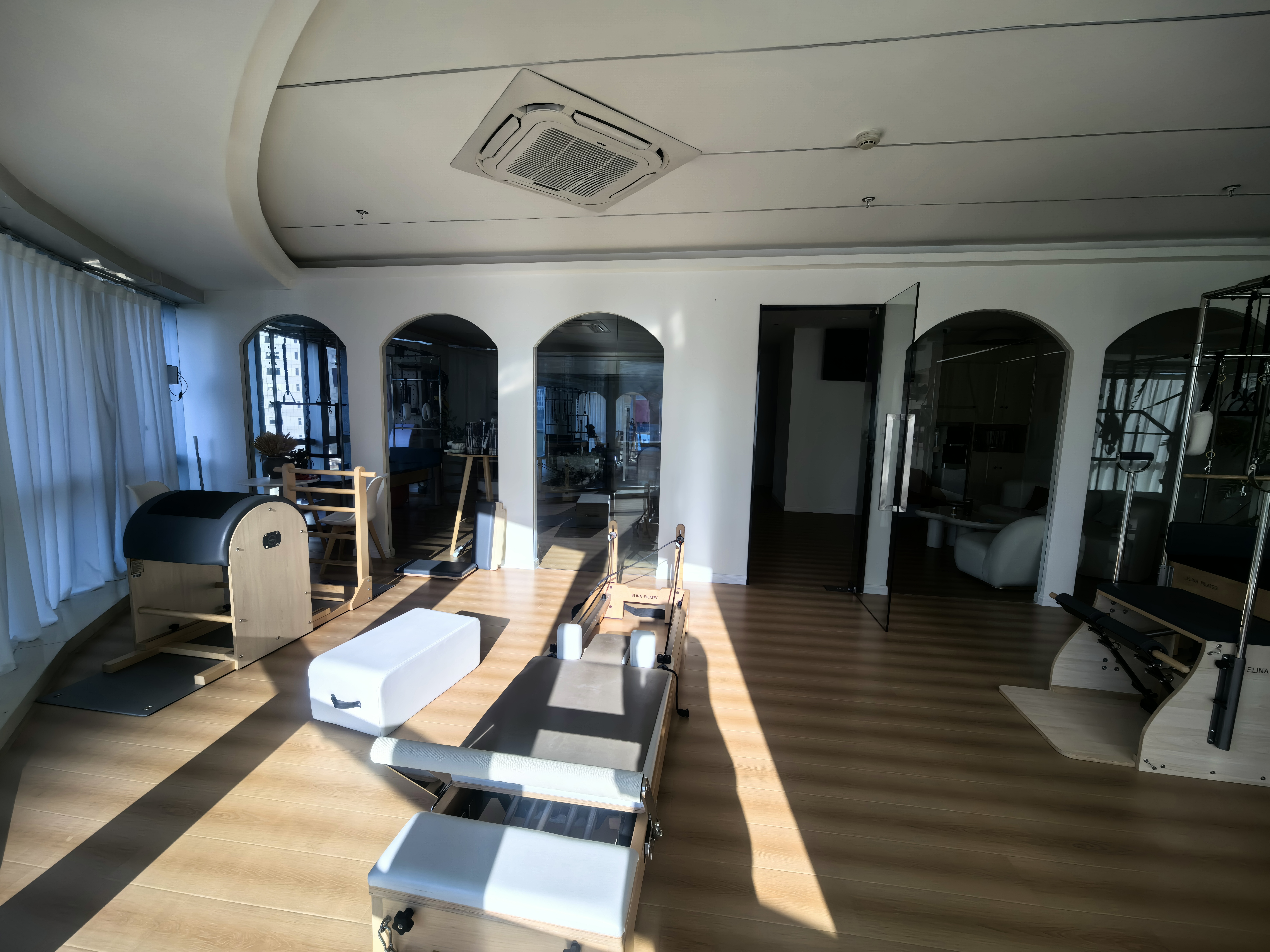 长寿路财富时代大厦275平米写字楼出租