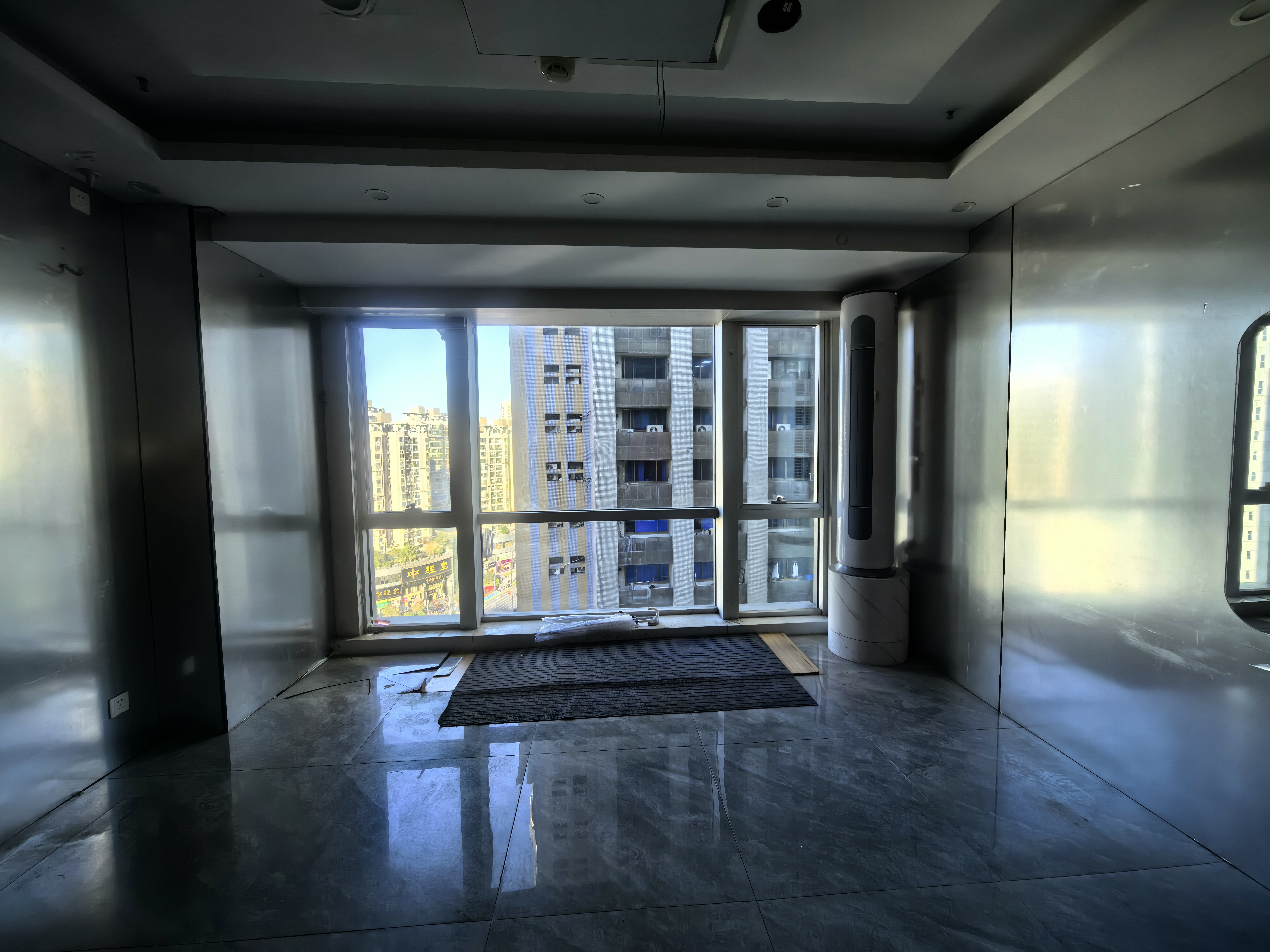 长寿路财富时代大厦92平米写字楼出租