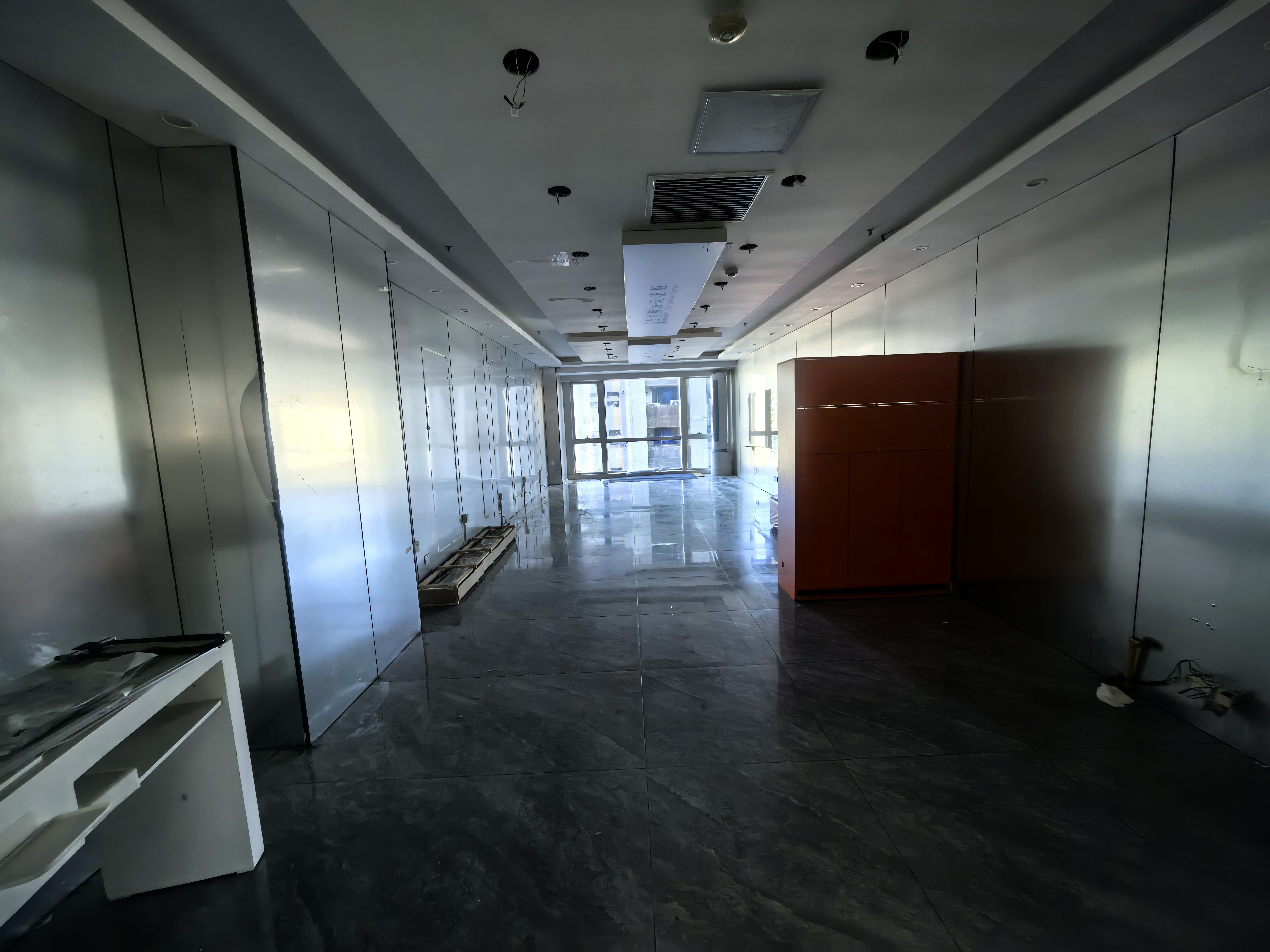 长寿路财富时代大厦92平米写字楼出租