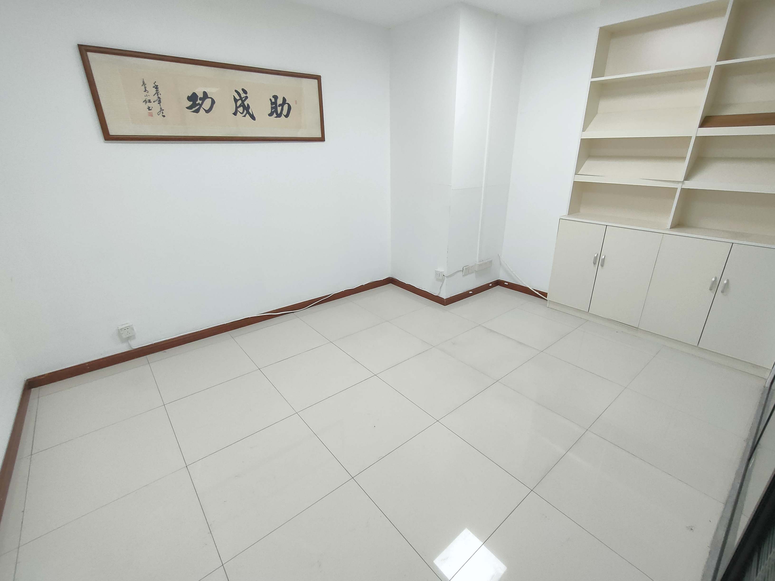 长寿路宝华大厦106平米写字楼出租