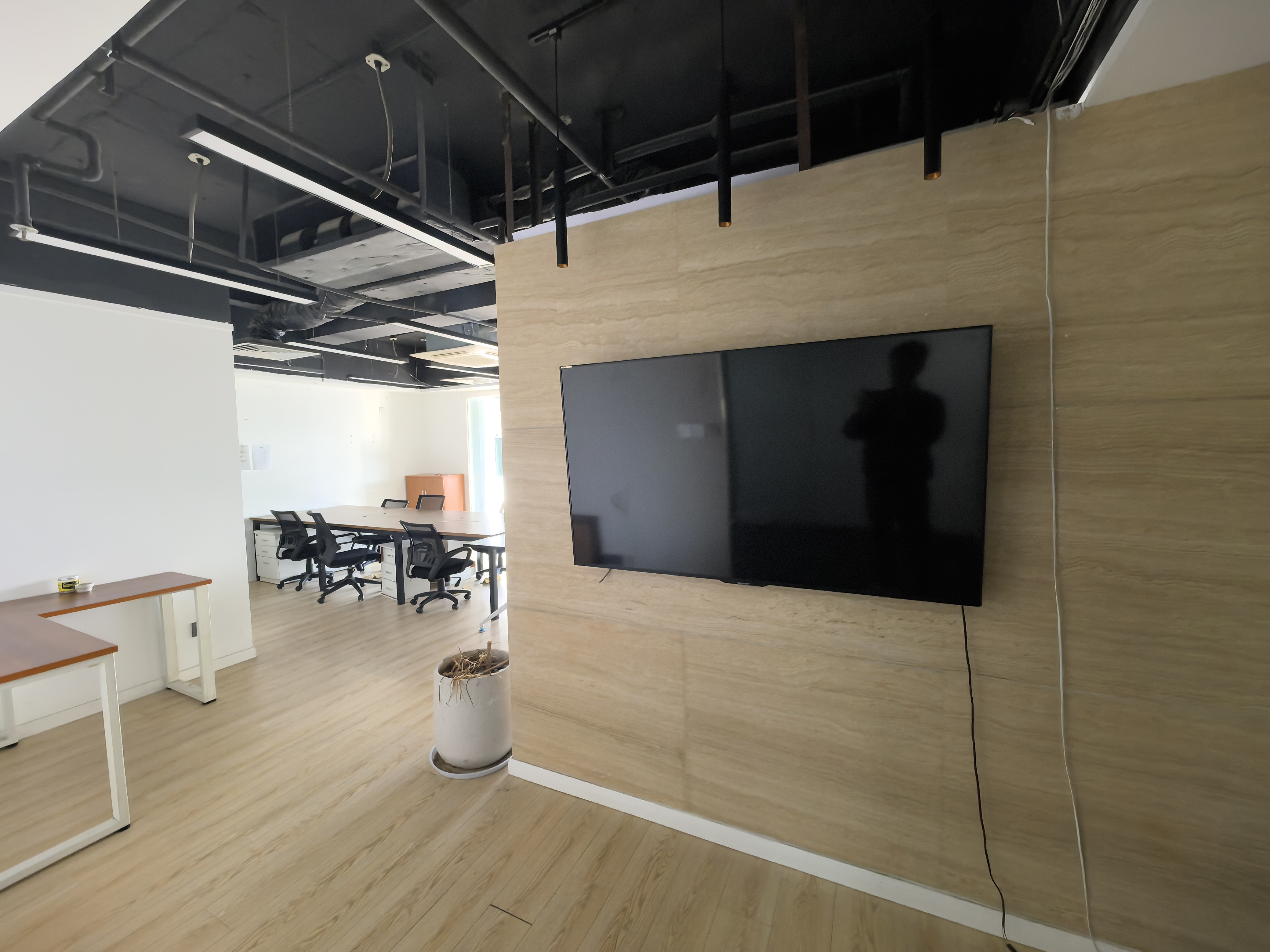 曹杨绿地科创大厦100平米写字楼出租