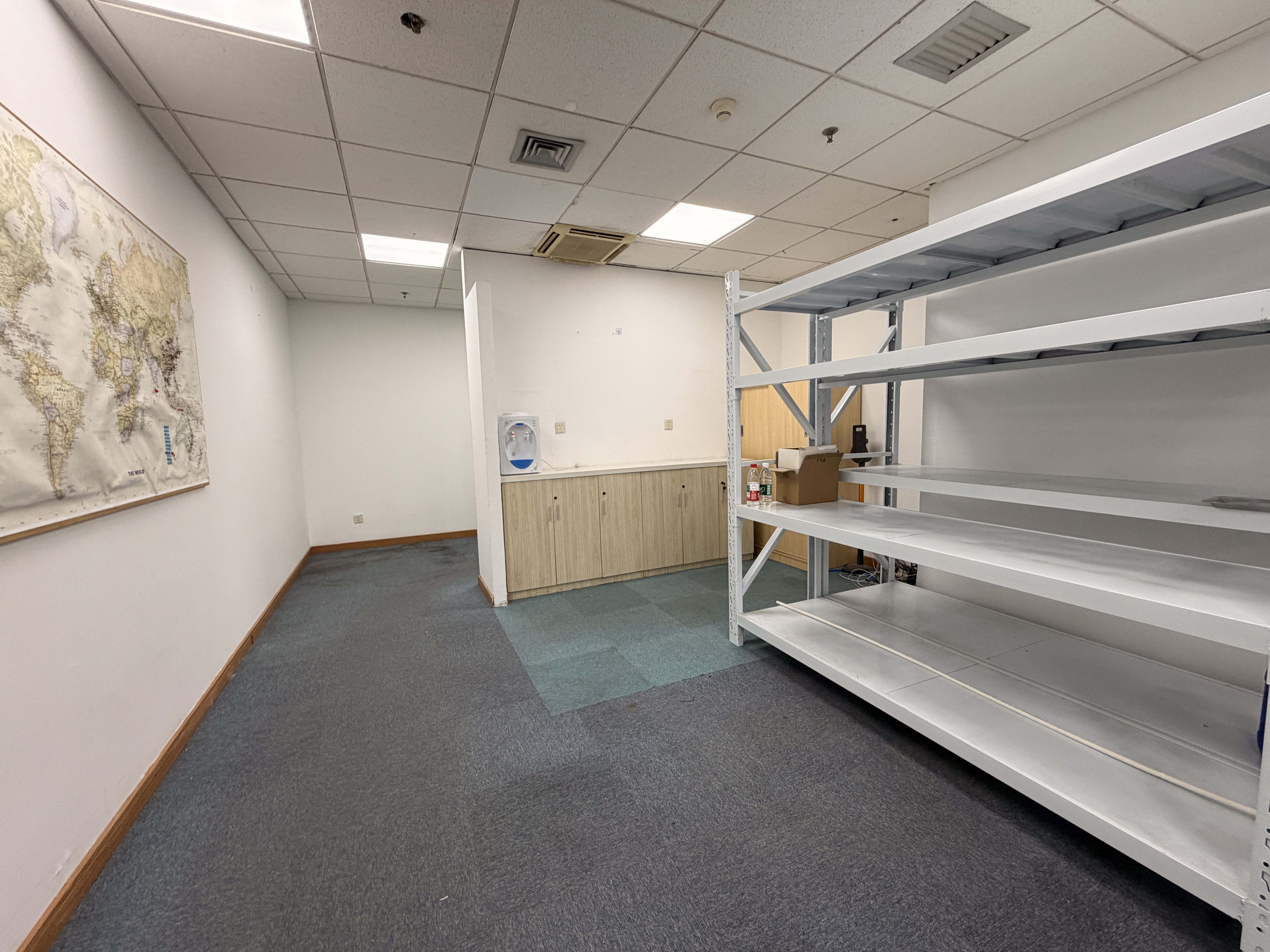 徐家汇均瑶国际广场123平米写字楼出租