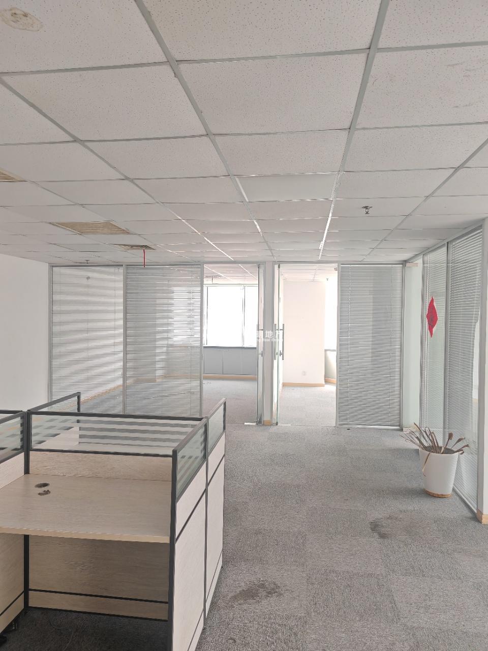 徐家汇飞雕国际大厦172平米写字楼出租