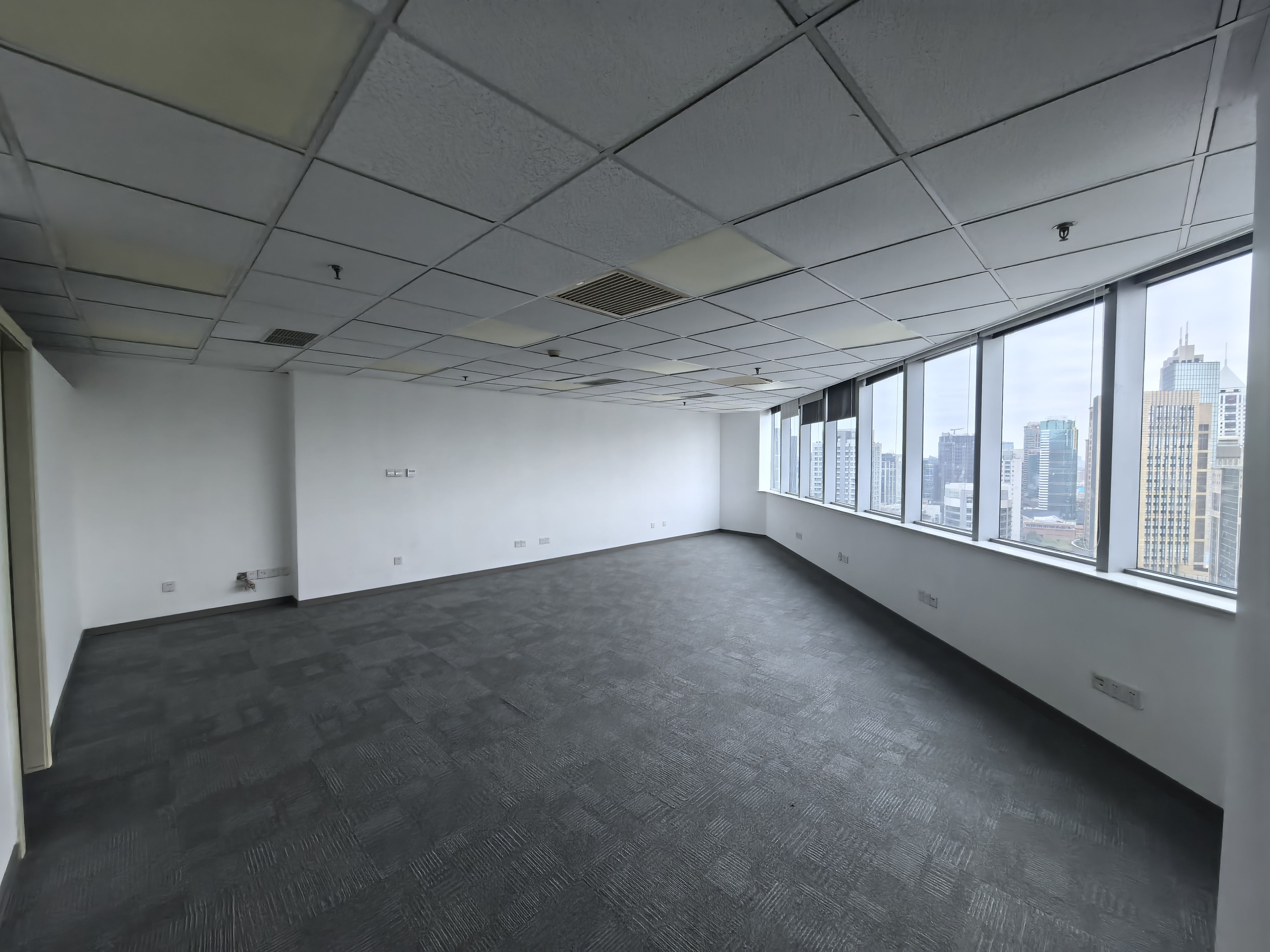 淮海中路淮海中华大厦176平米写字楼出租