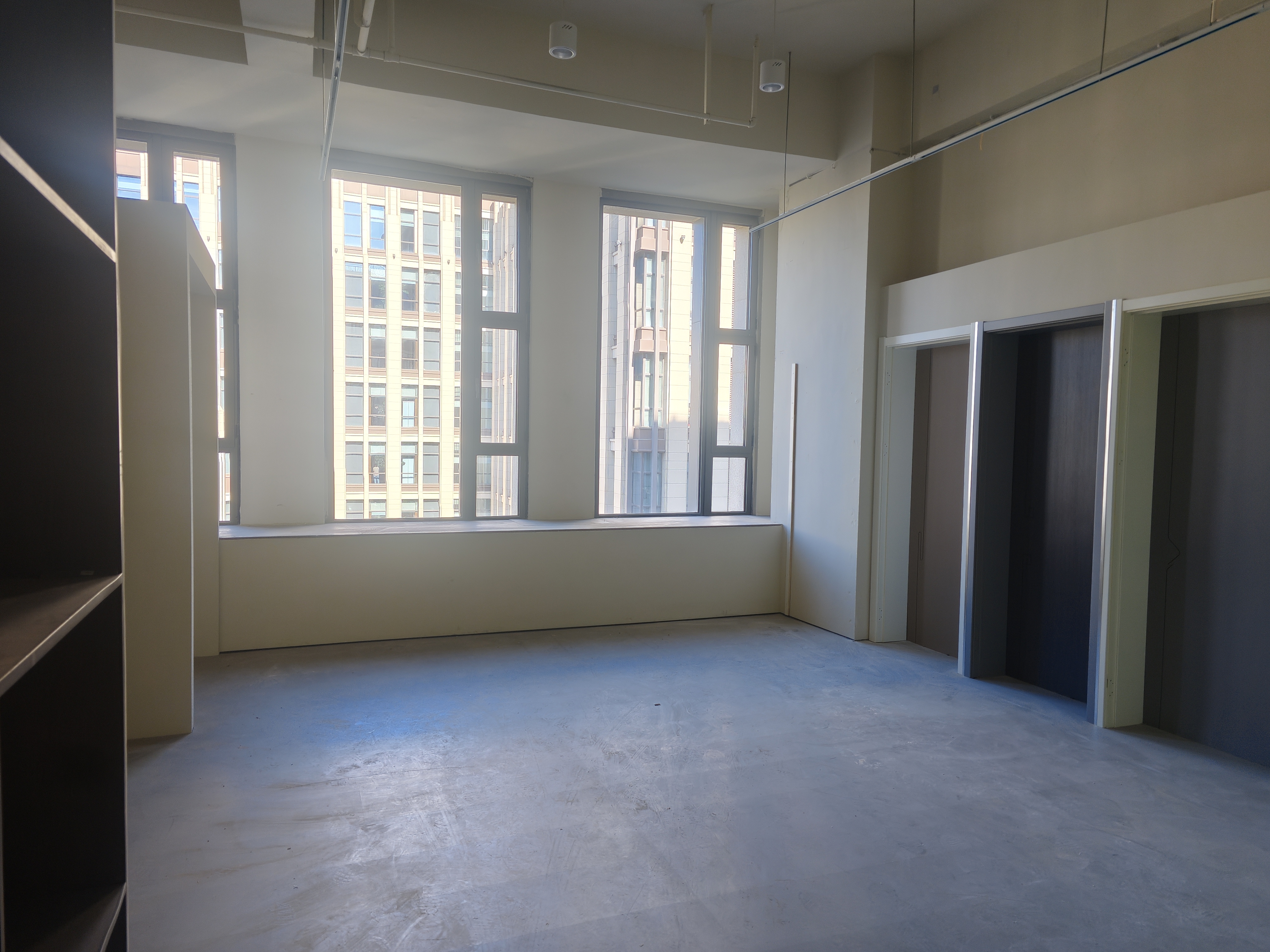 新江湾城绿地双创中心152平米写字楼出租