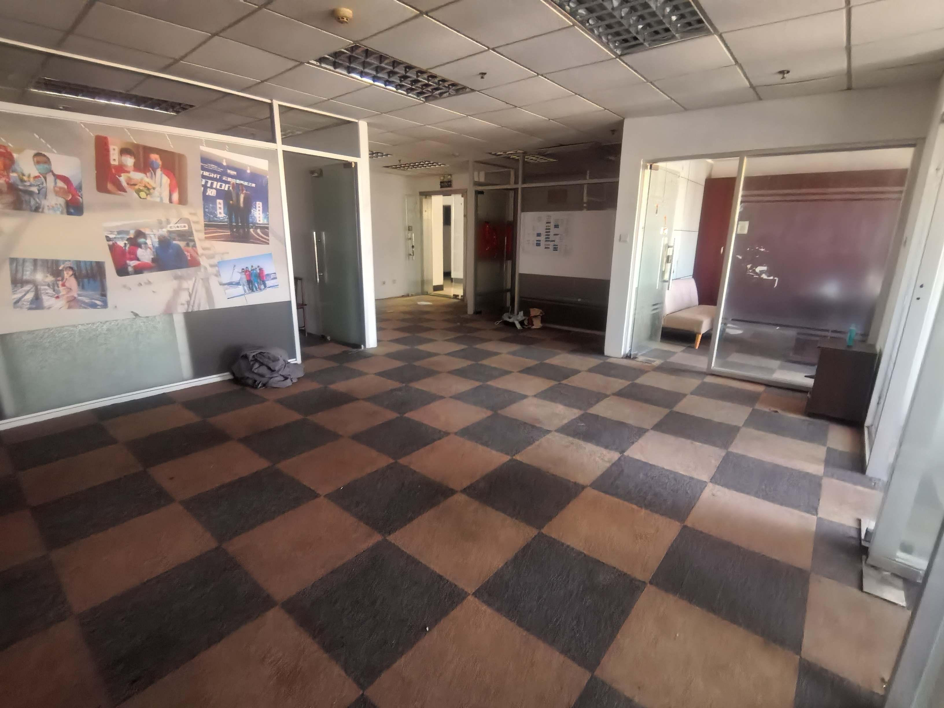 打浦桥致远大厦158平米写字楼出租