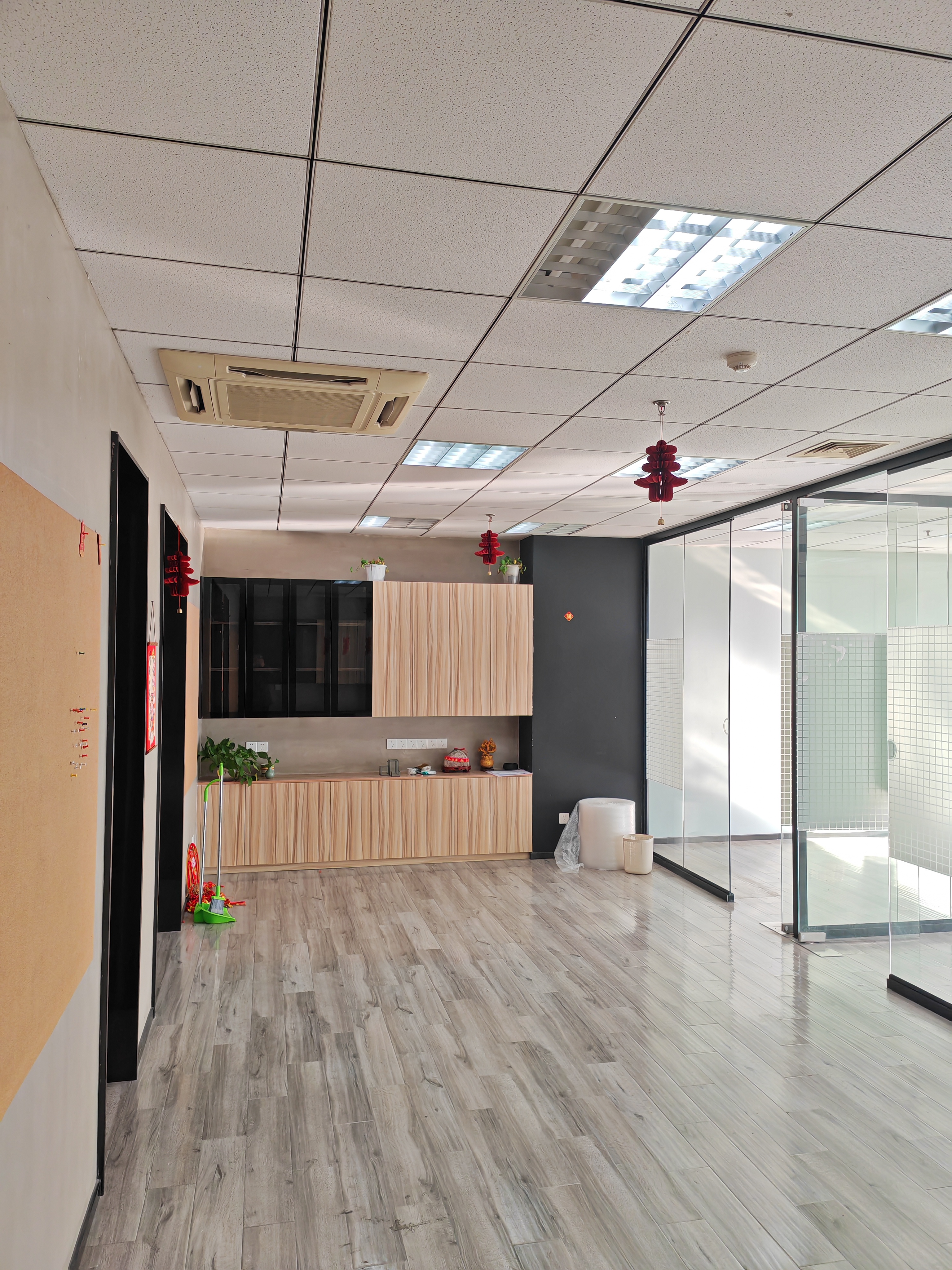 万体馆汇鑫国际大厦147平米写字楼出租