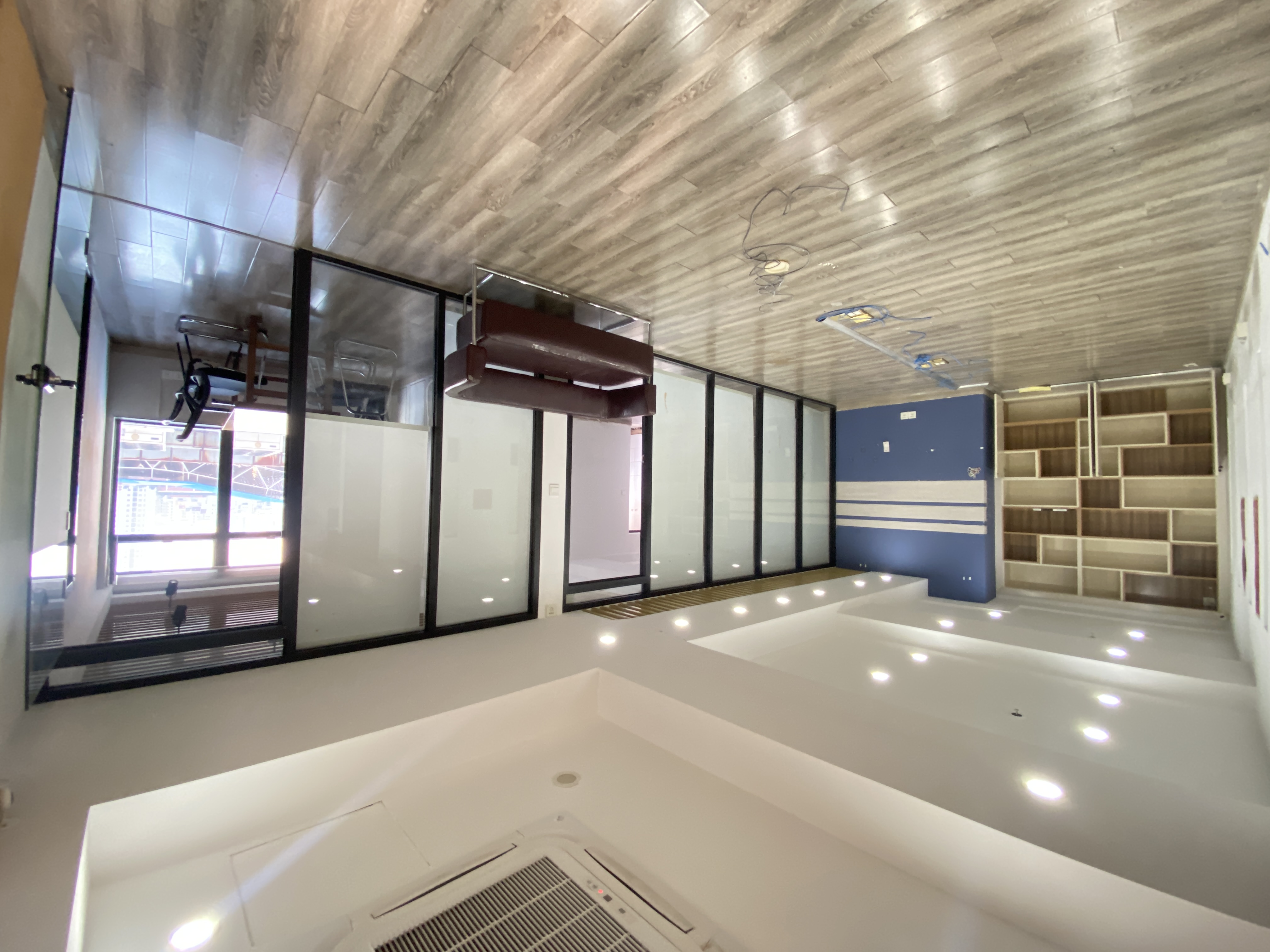 打浦桥海兴广场156平米写字楼出租