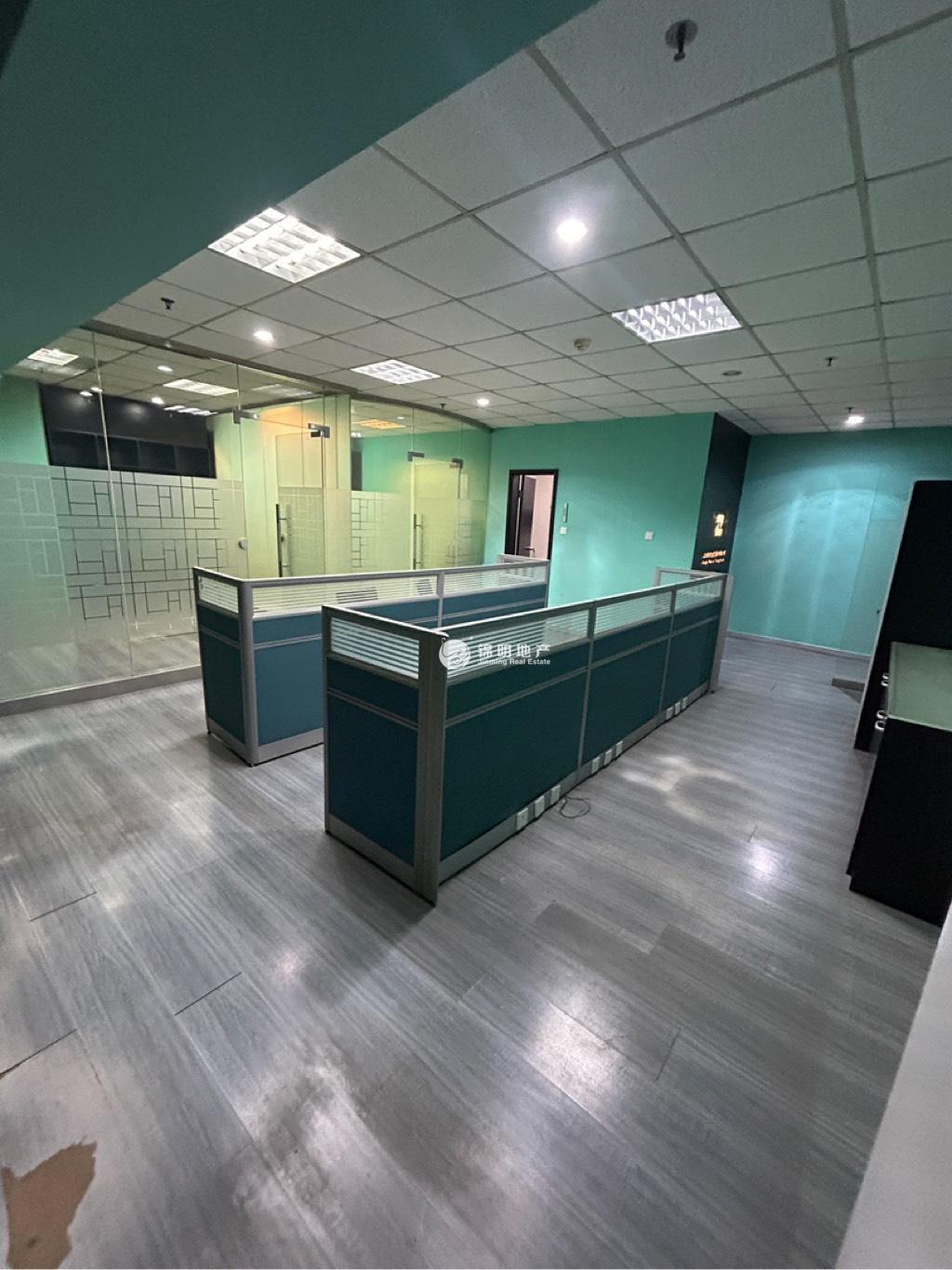 南京西路博鸿大厦95平米写字楼出租