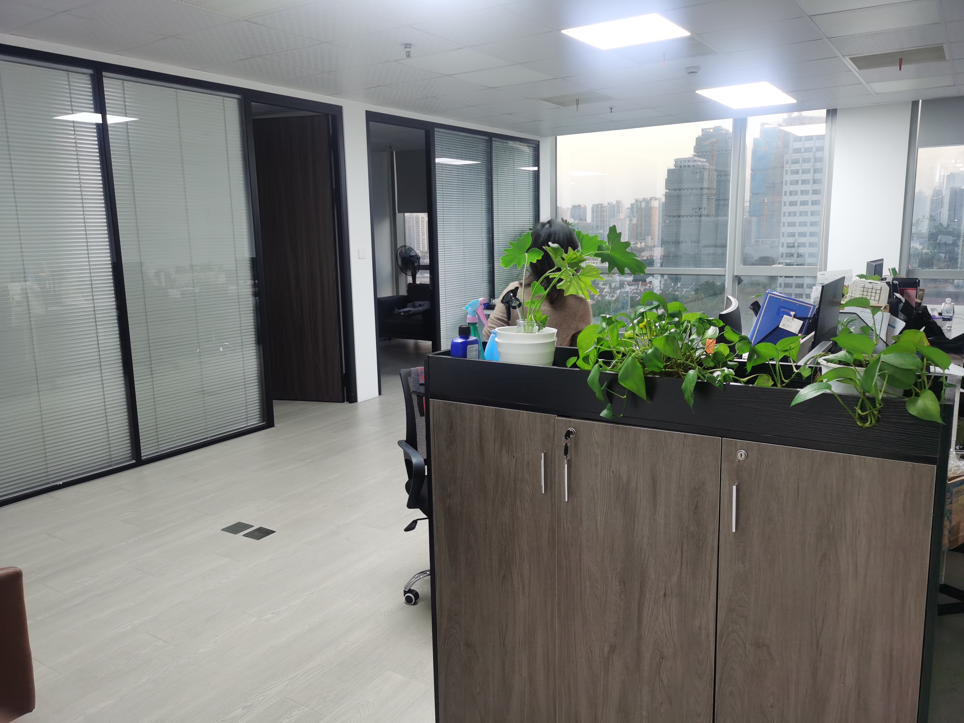 淮海中路恒积大厦138平米写字楼出租