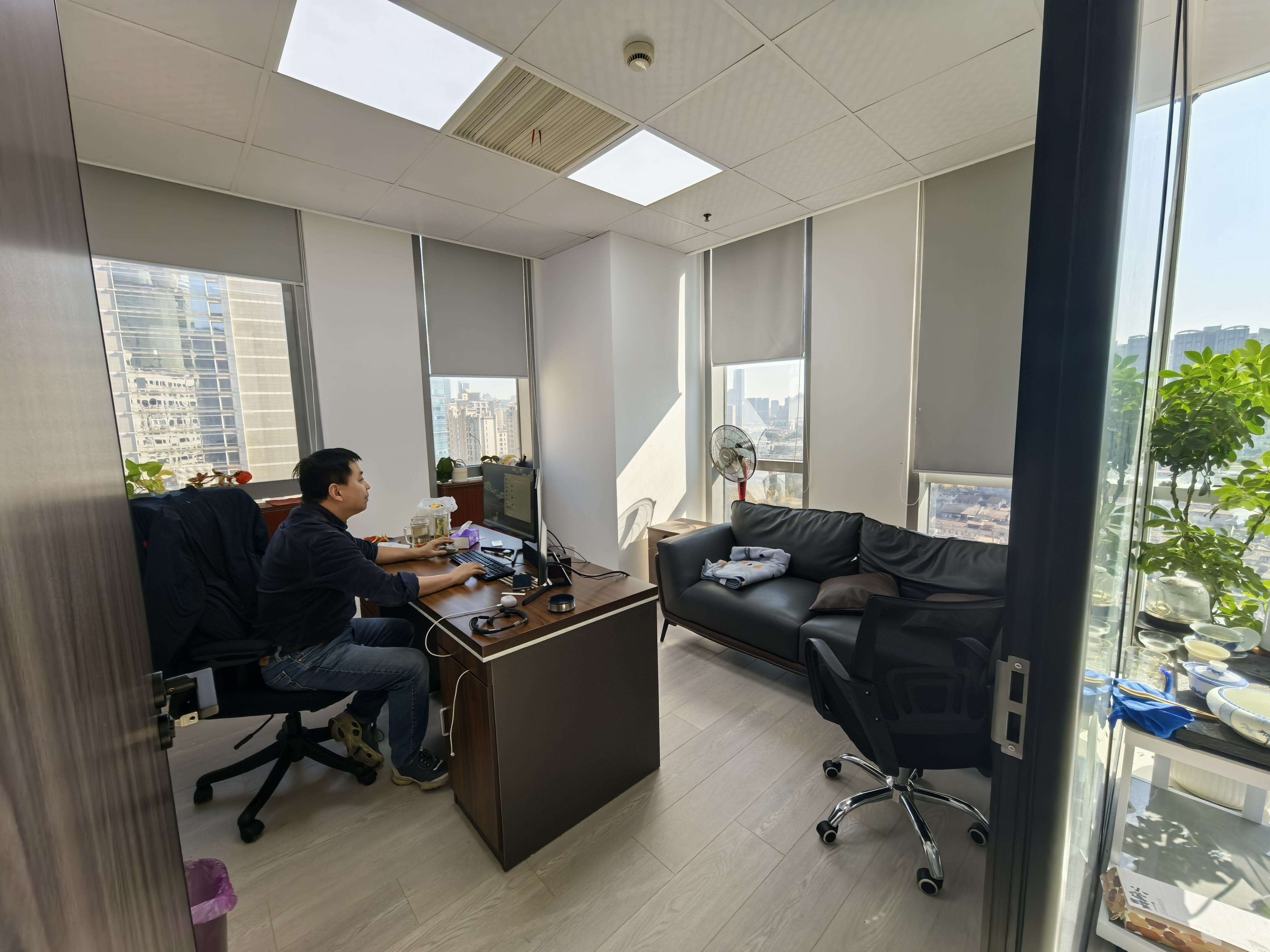 淮海中路恒积大厦138平米写字楼出租