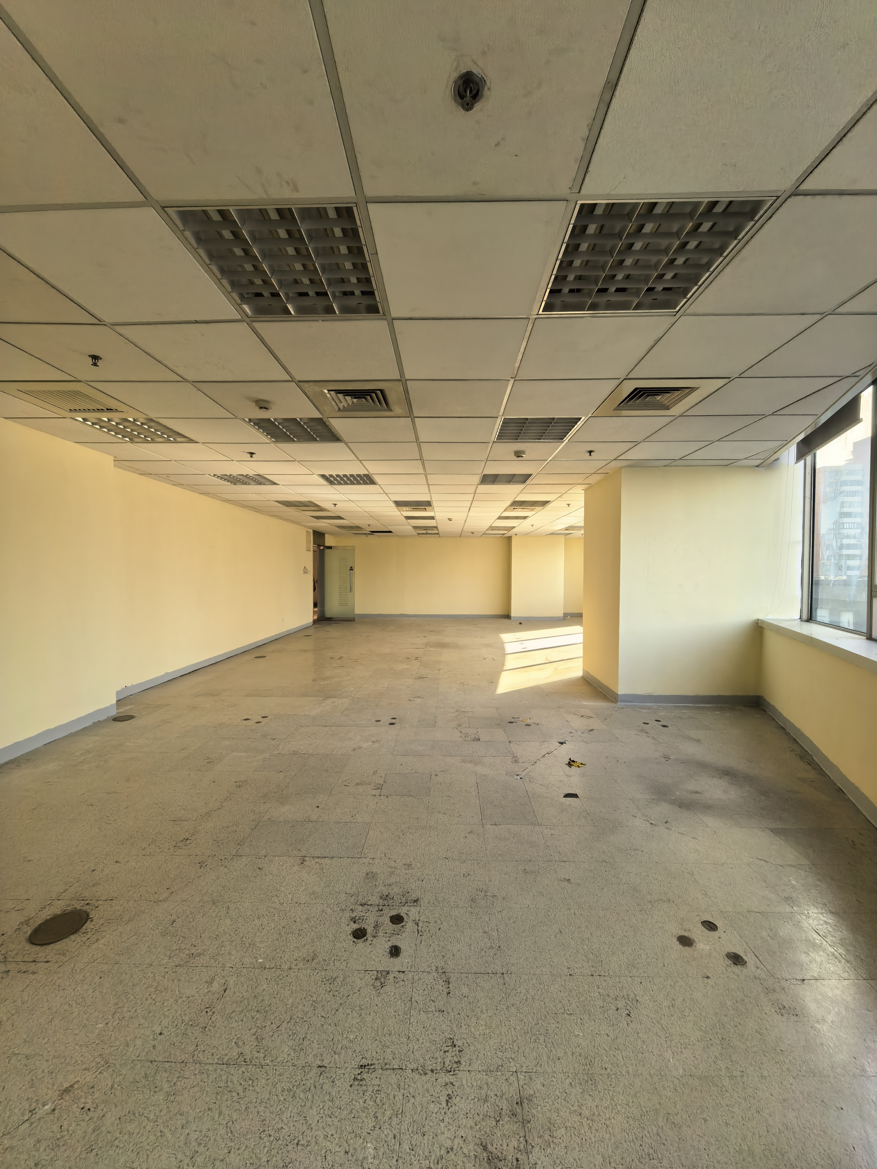 镇宁路兆丰世贸大厦146平米写字楼出租