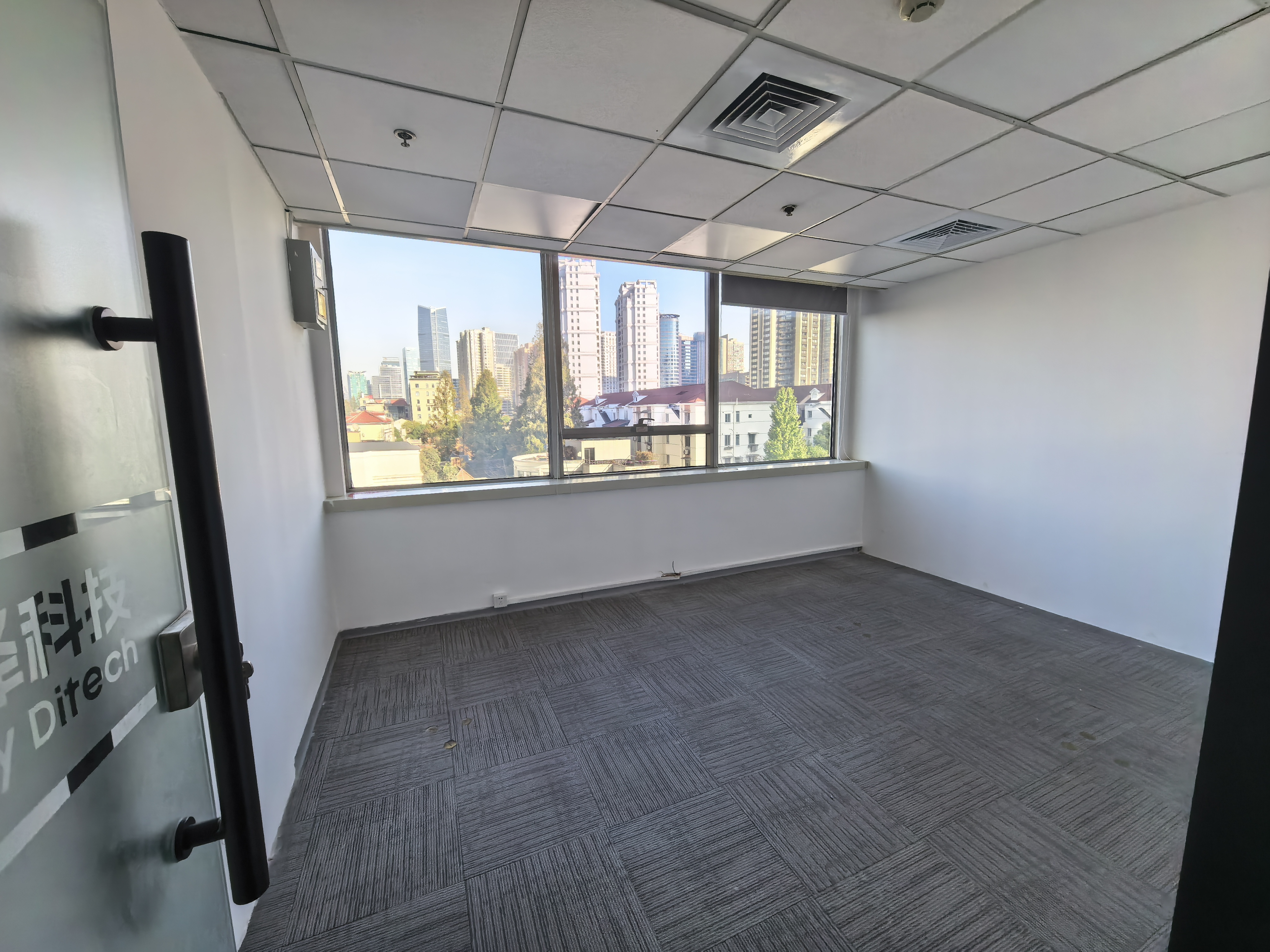 镇宁路兆丰世贸大厦133平米写字楼出租