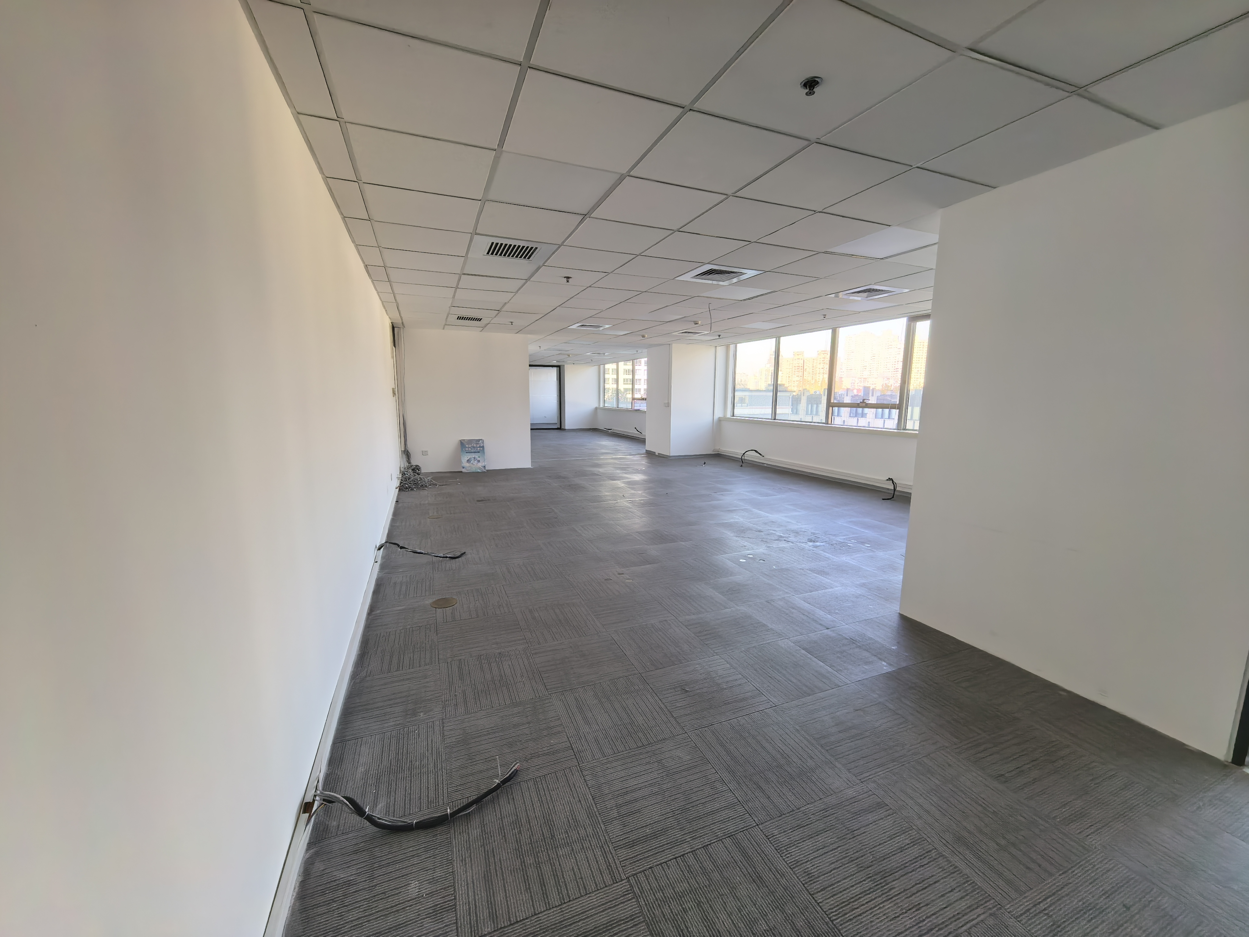 镇宁路兆丰世贸大厦133平米写字楼出租