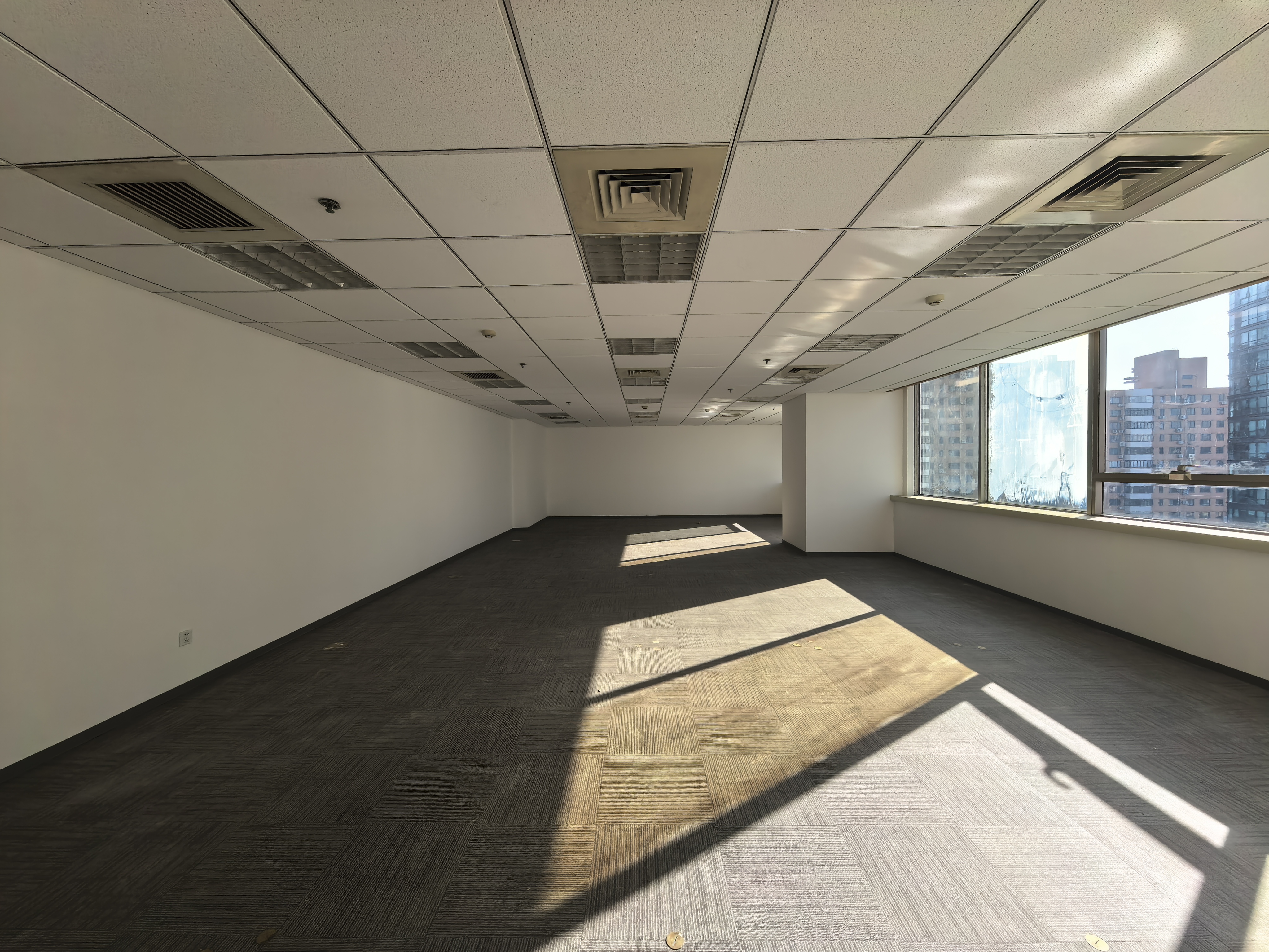 镇宁路兆丰世贸大厦133平米写字楼出租