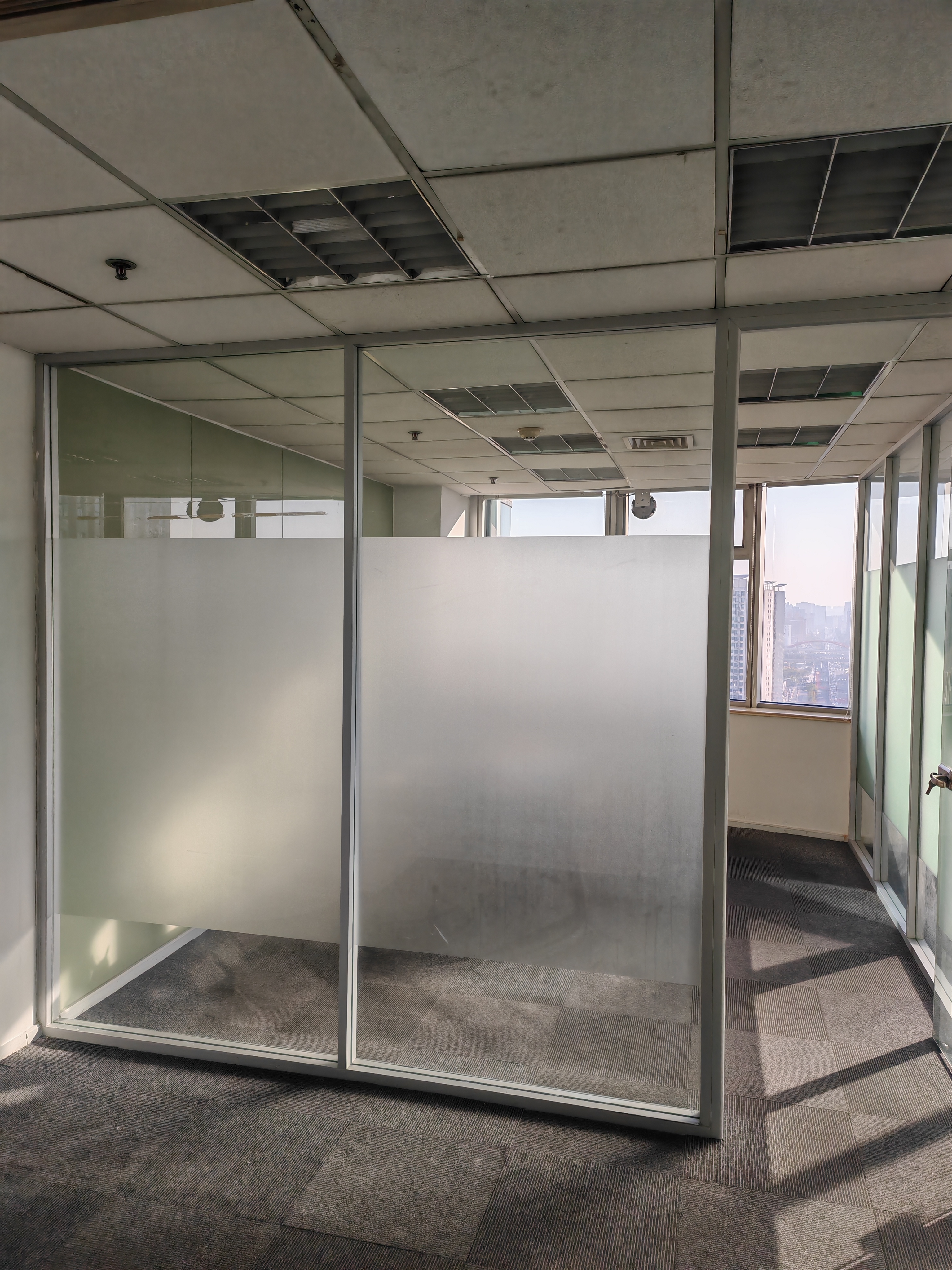 徐家汇上海实业大厦123平米写字楼出租