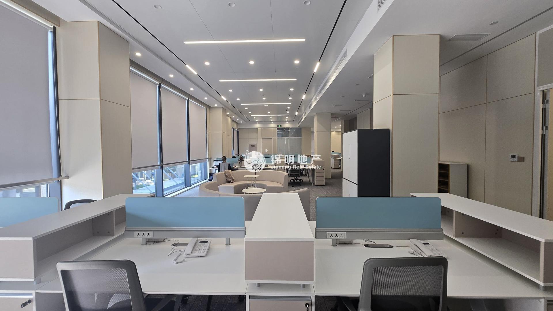 华漕虹桥富力中心954平米写字楼出租