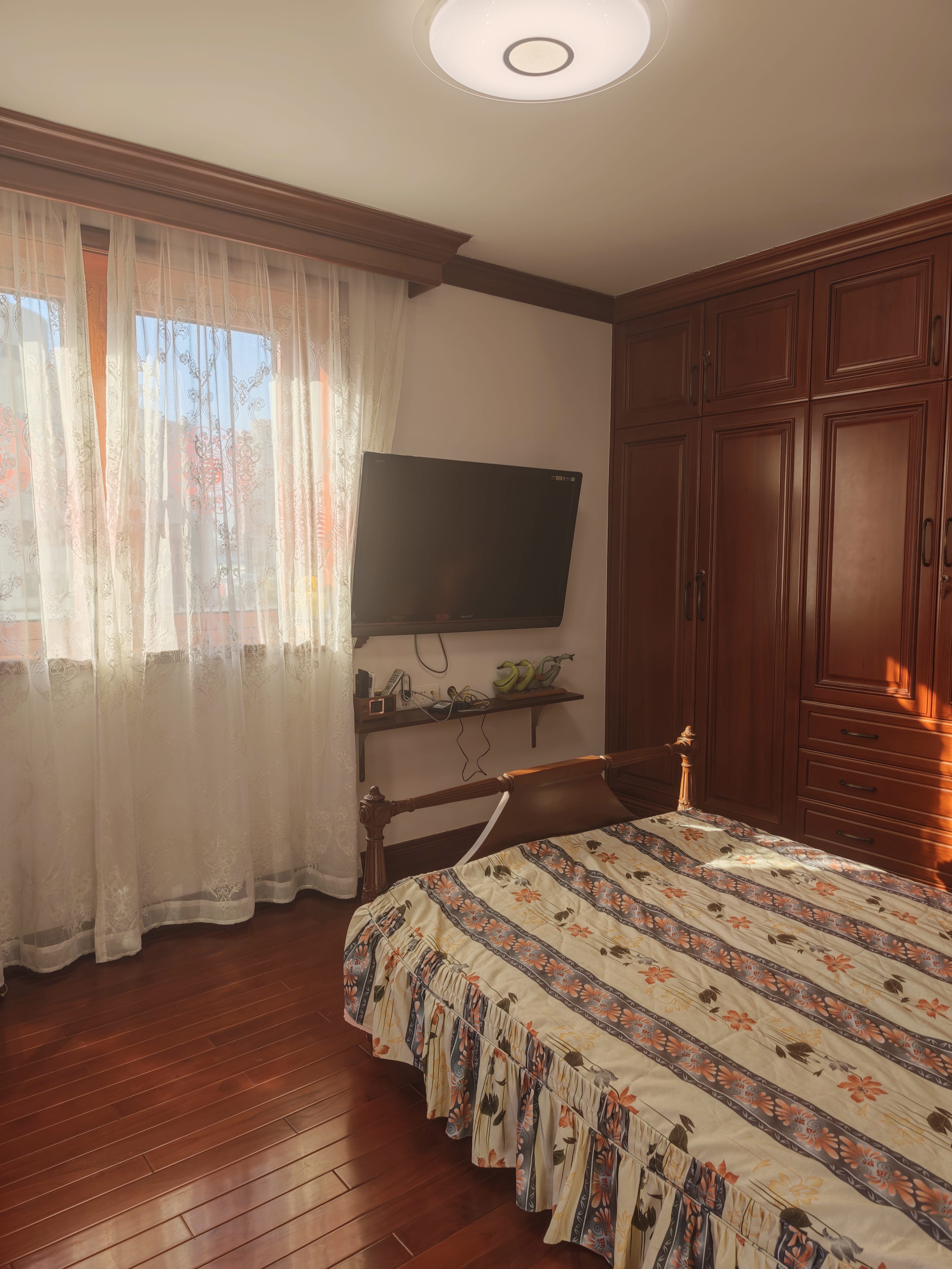 曲阳沪办大厦70平米写字楼出租