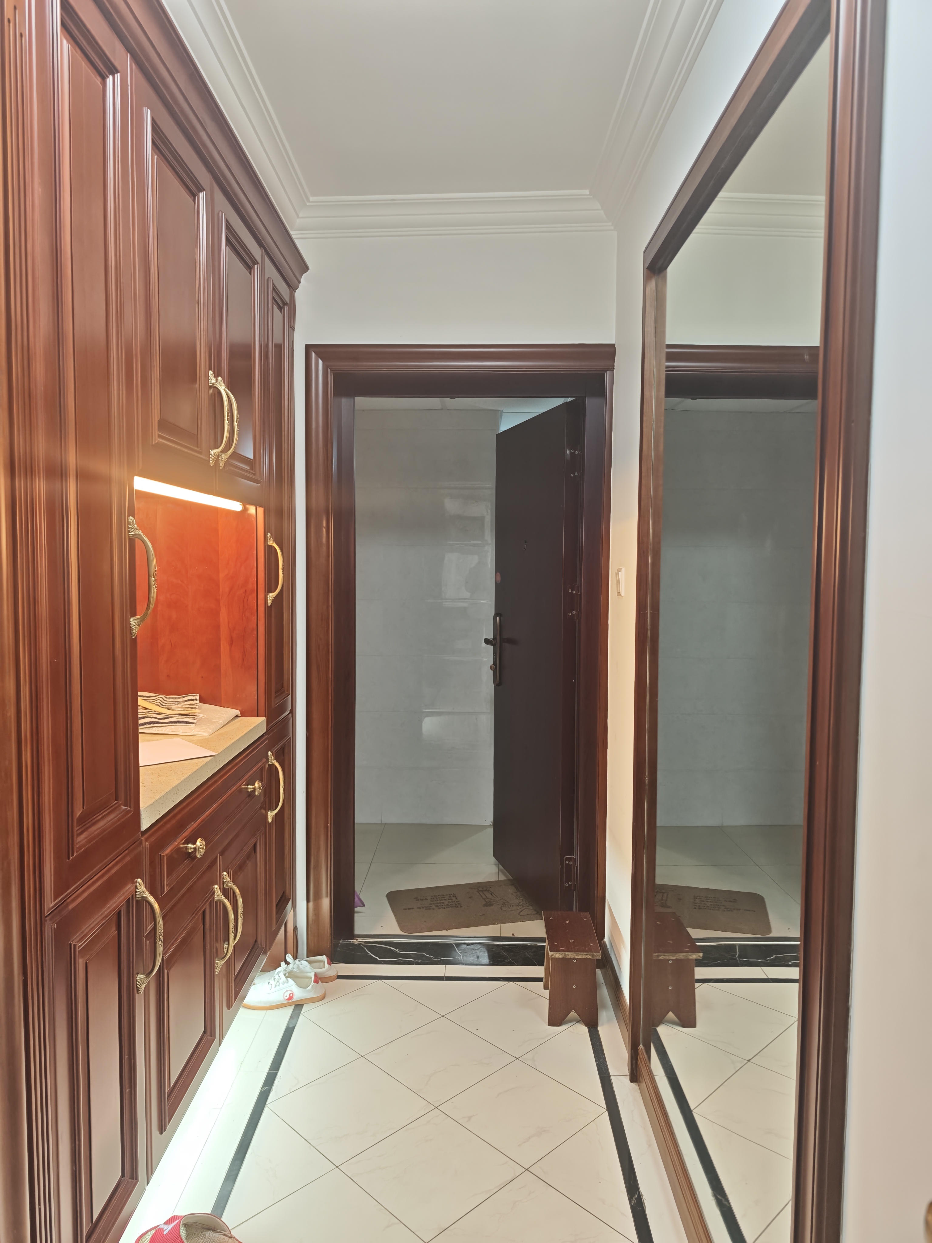 曲阳沪办大厦70平米写字楼出租