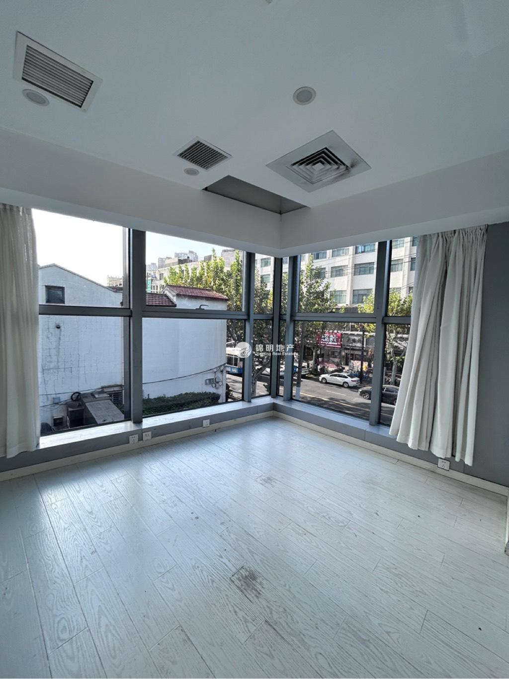 静安寺静安中华大厦108平米写字楼出租