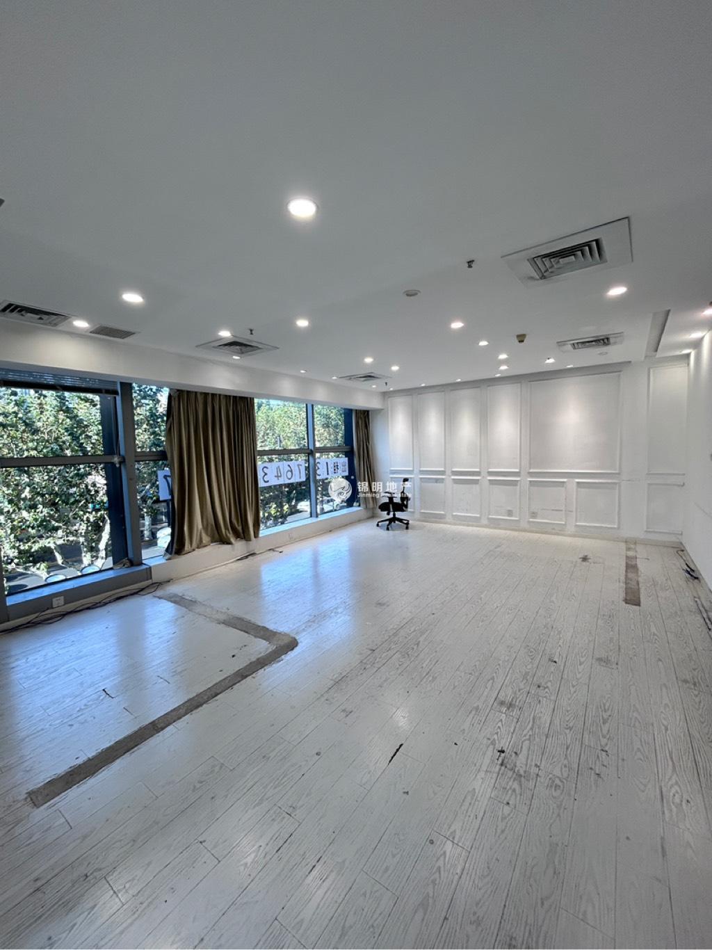 静安寺静安中华大厦108平米写字楼出租