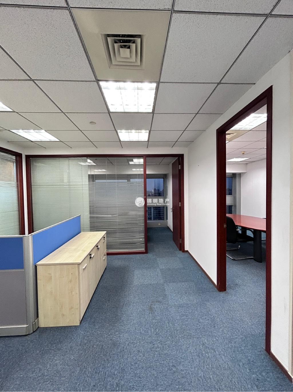 静安寺静安中华大厦102平米写字楼出租