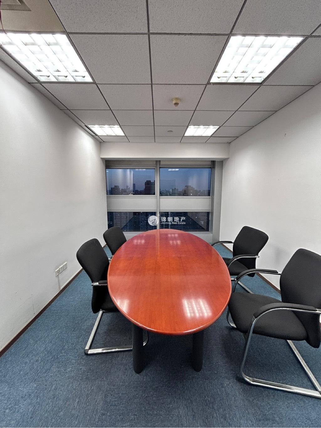 静安寺静安中华大厦102平米写字楼出租