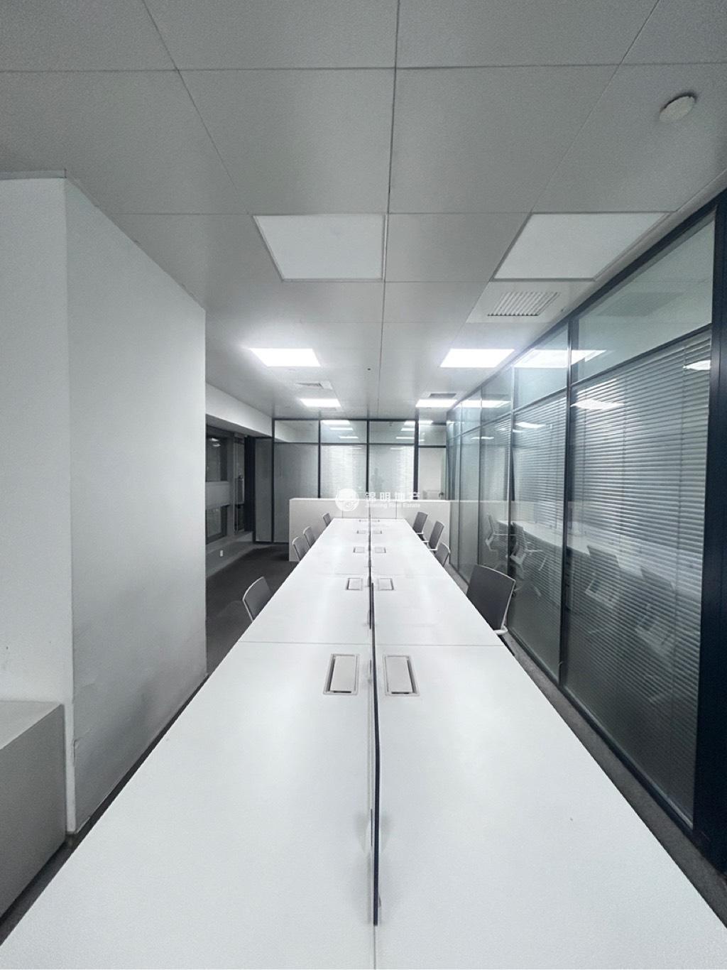 静安寺静安中华大厦138平米写字楼出租