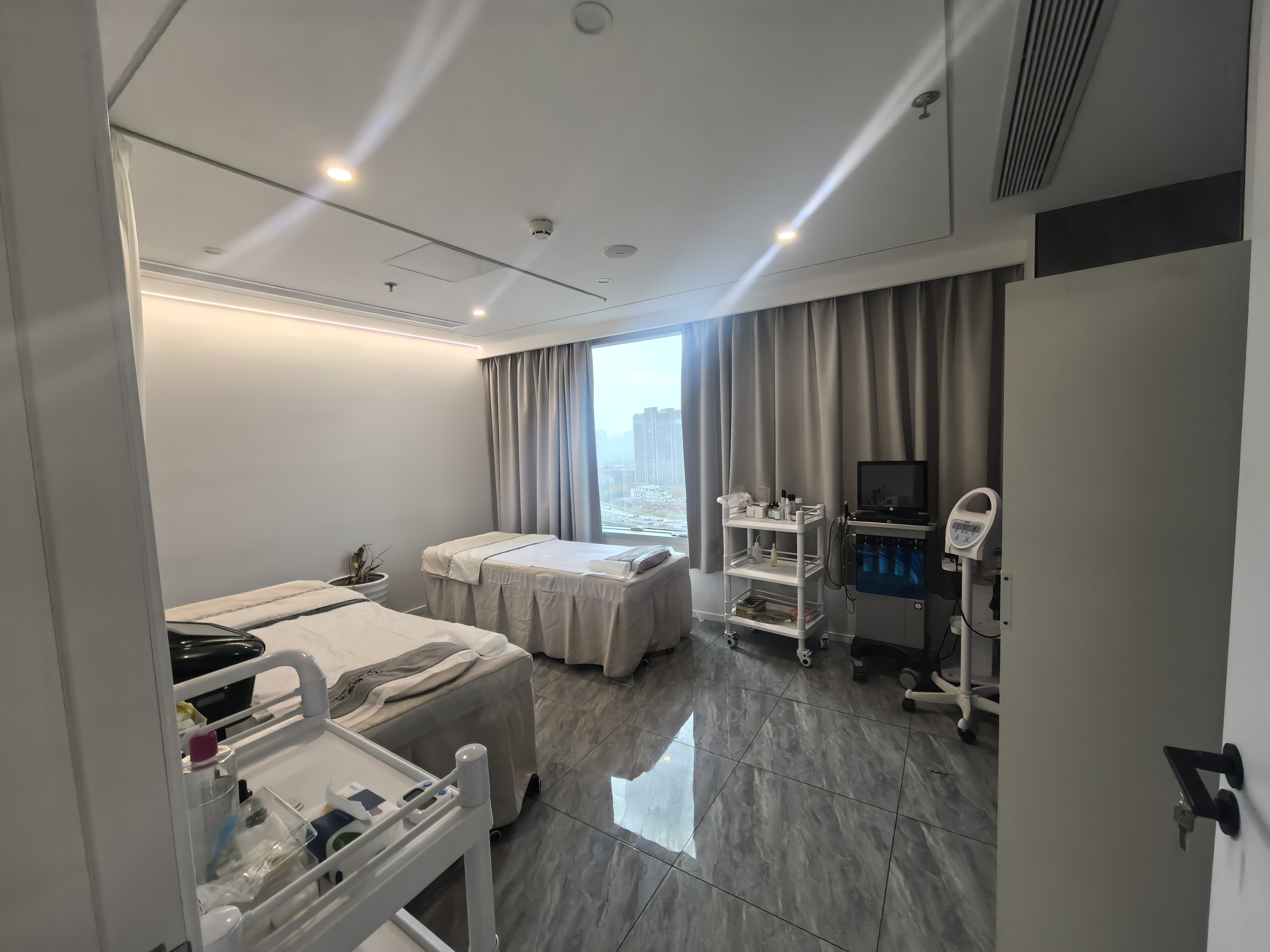 淮海中路瑞安广场123平米写字楼出租