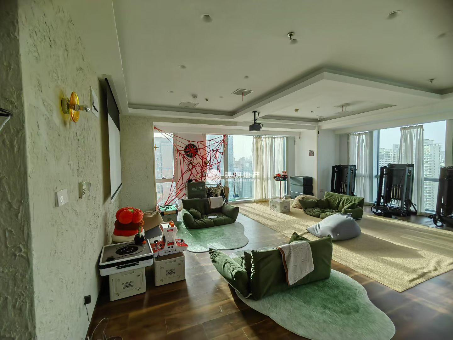 长寿路财富时代大厦105平米写字楼出租