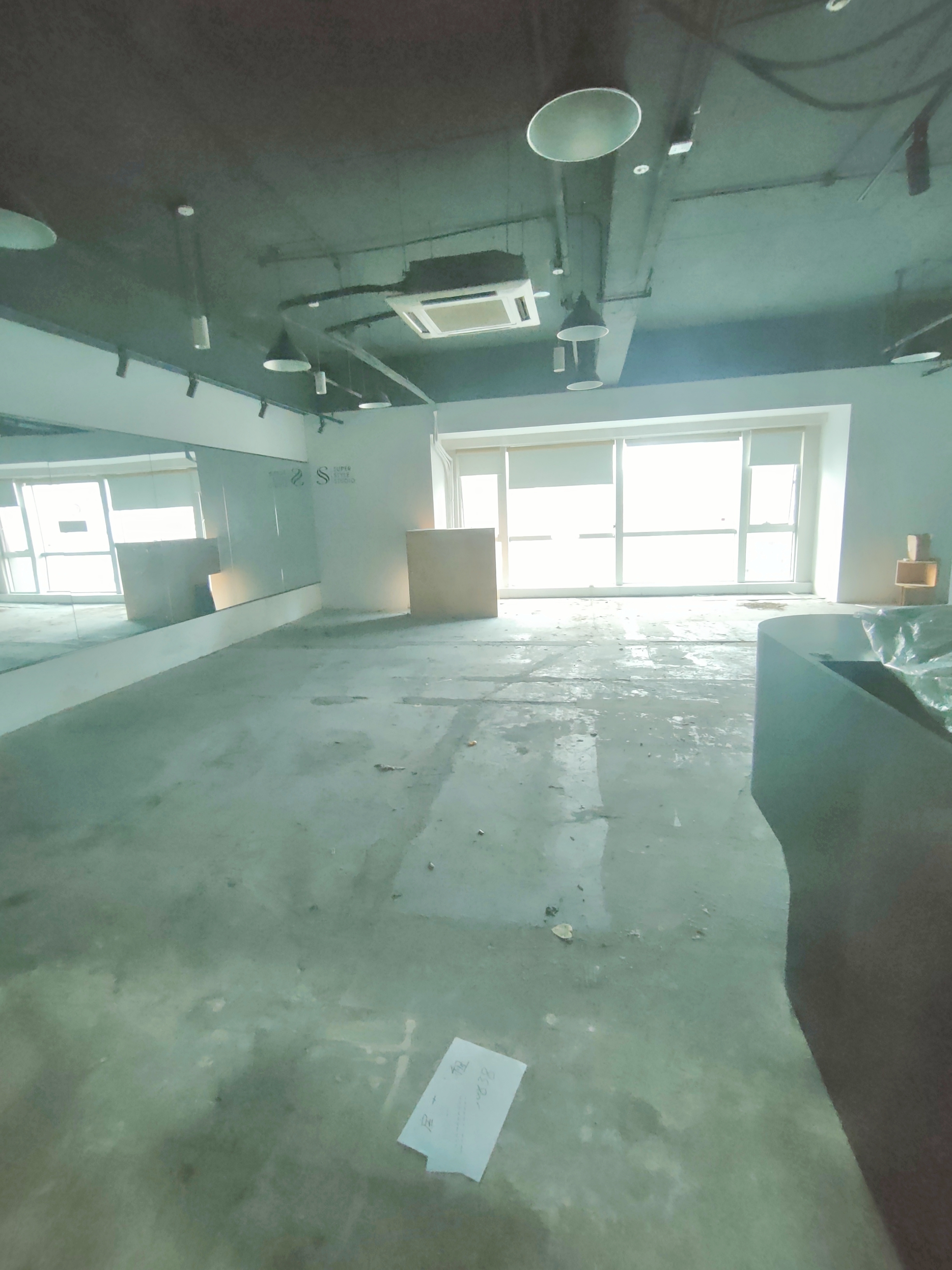 长寿路财富时代大厦124平米写字楼出租