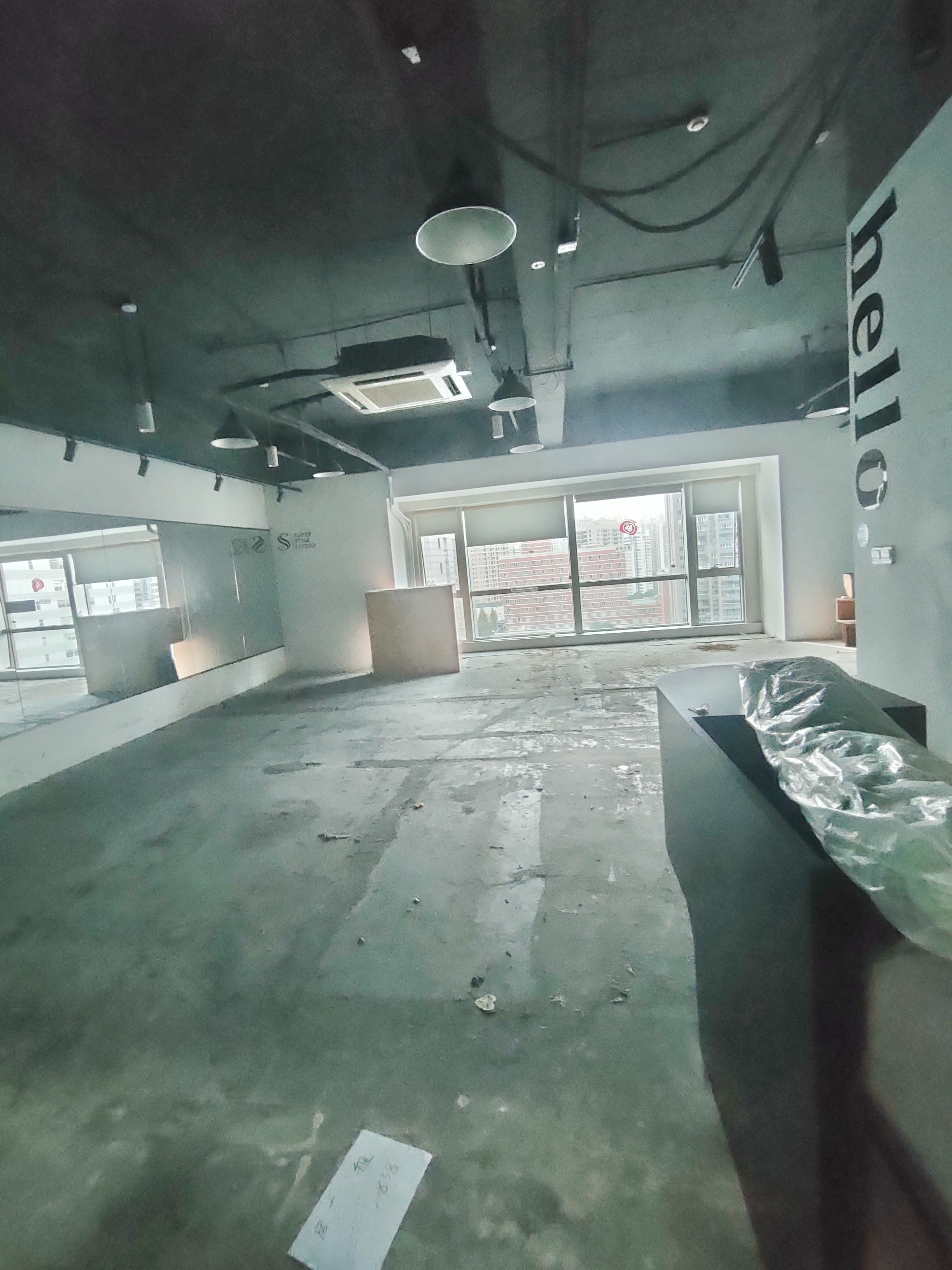 长寿路财富时代大厦124平米写字楼出租