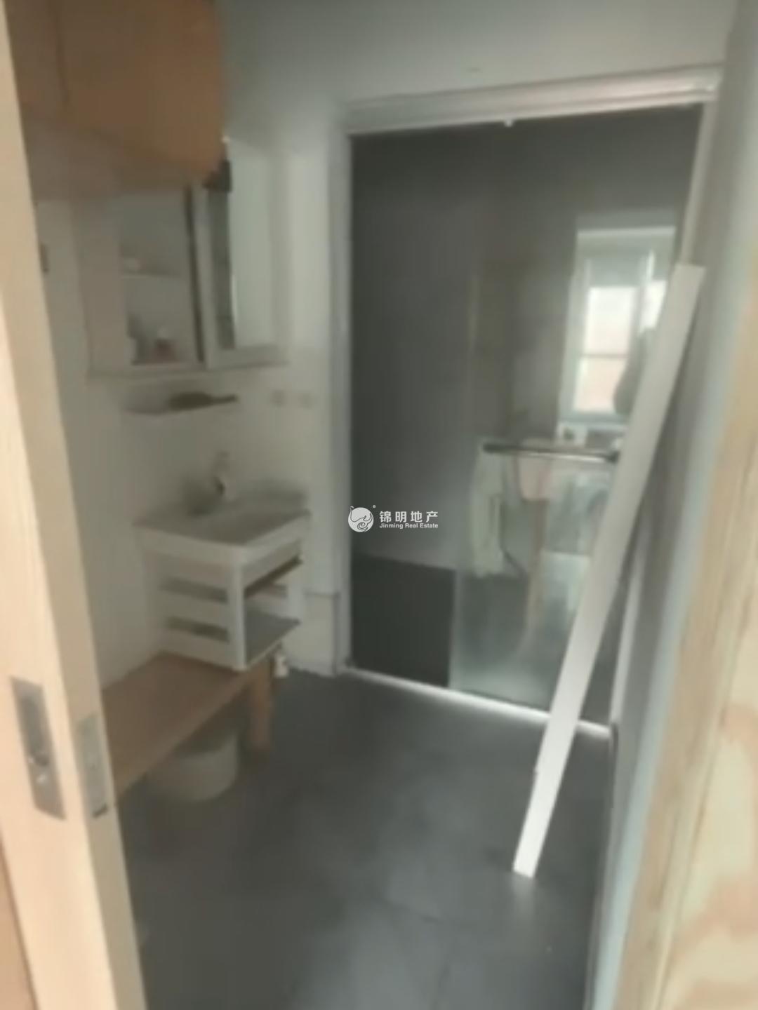 长寿路财富时代大厦124平米写字楼出租