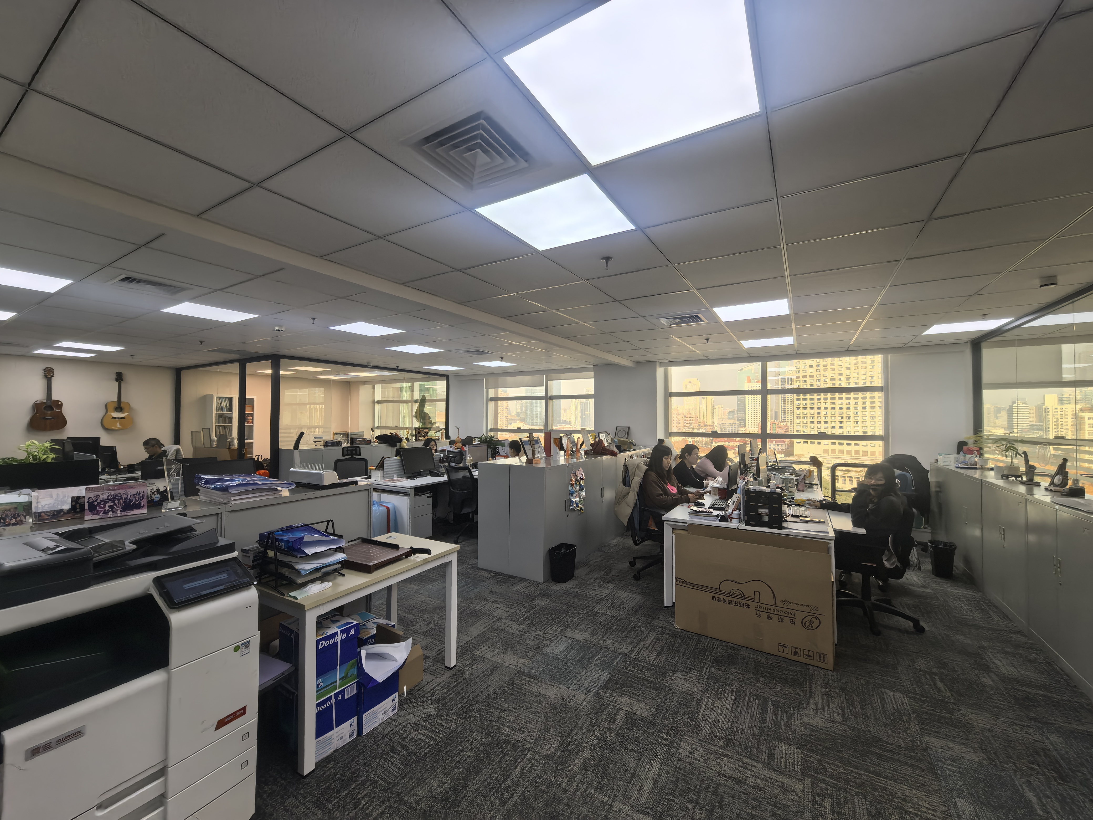 淮海中路永新大厦147平米写字楼出租