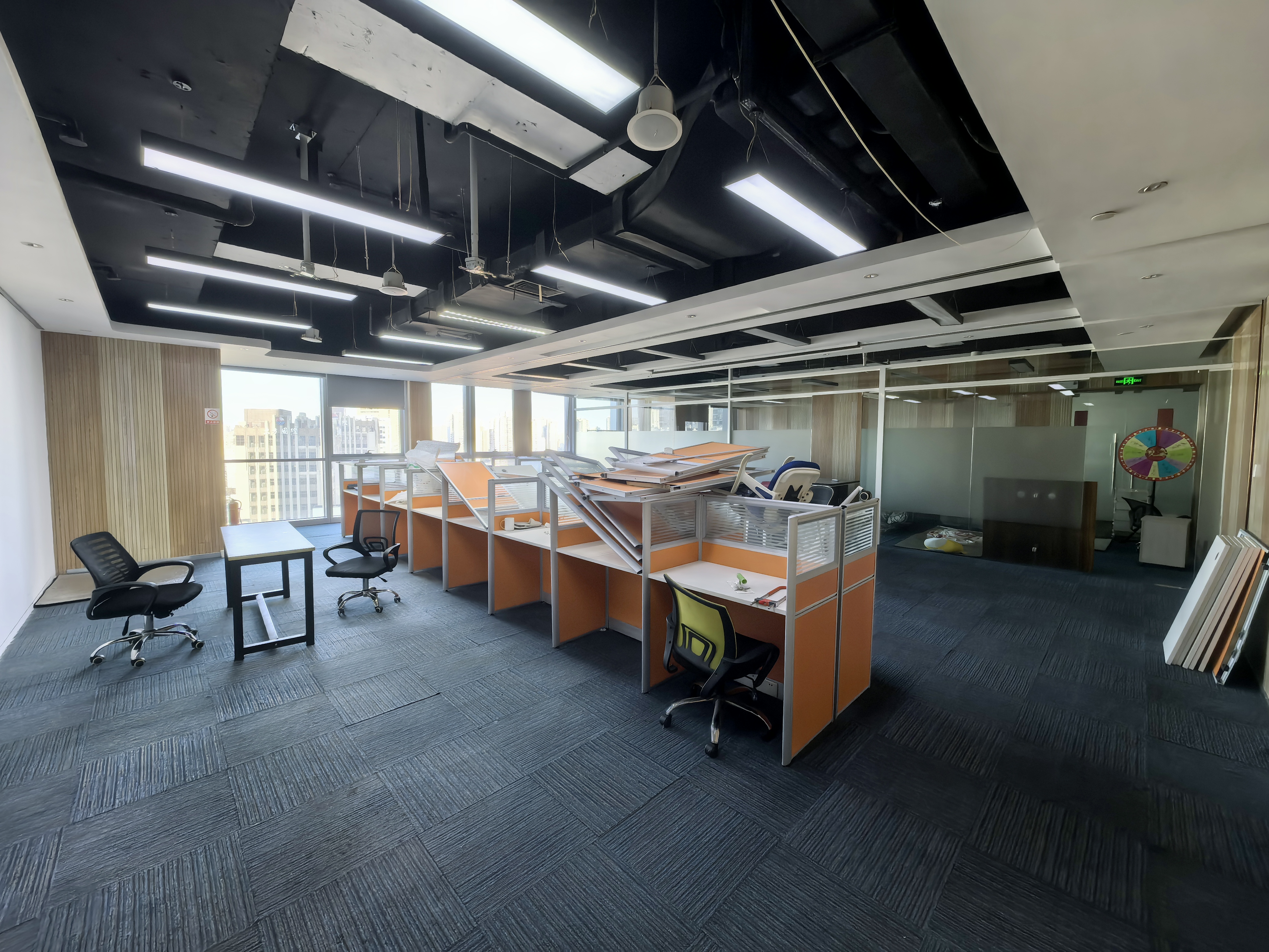 曹杨长城大厦200平米写字楼出租