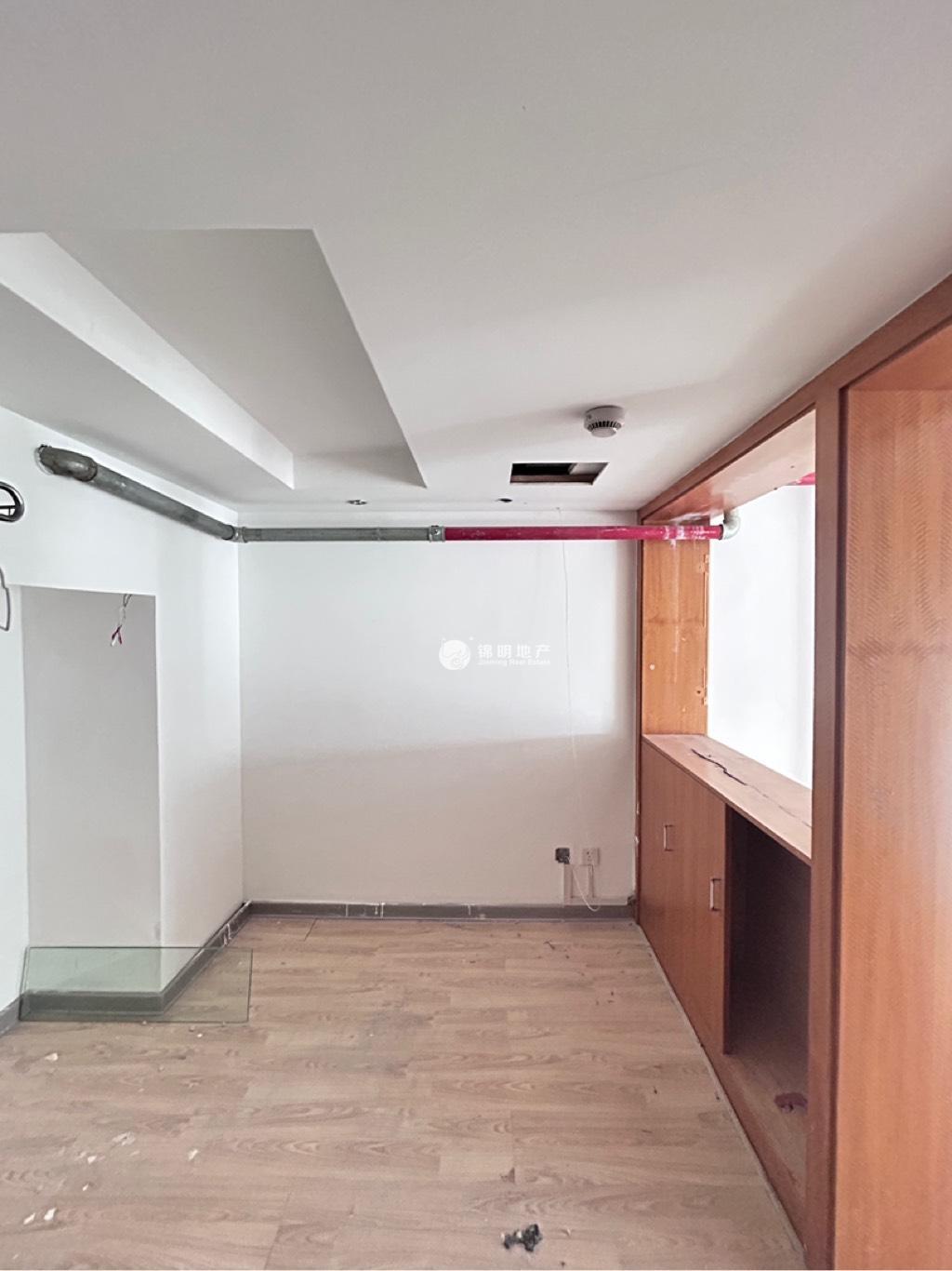 长寿路圣天地商务楼58平米写字楼出租