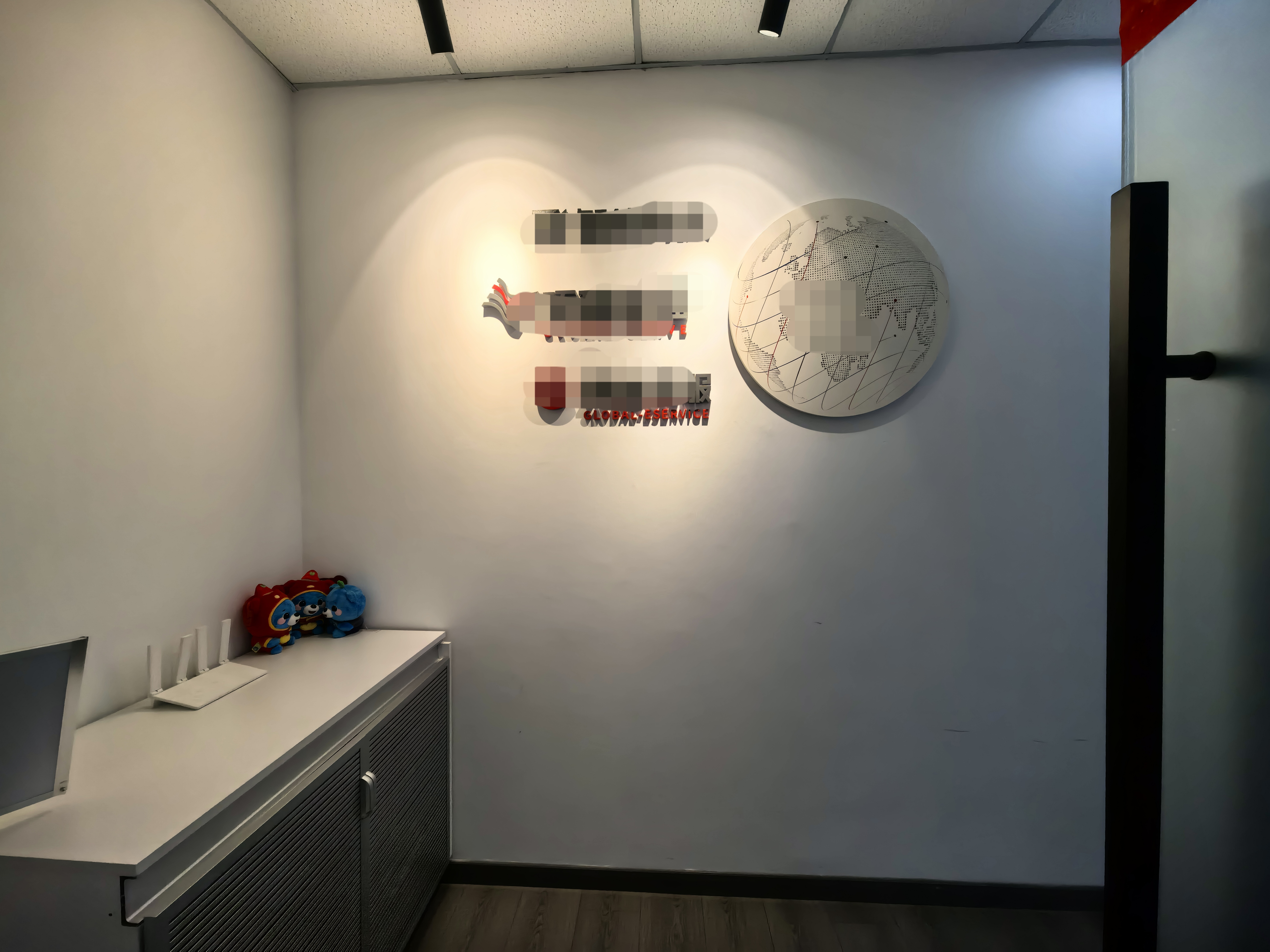 曹杨长城大厦113平米写字楼出租