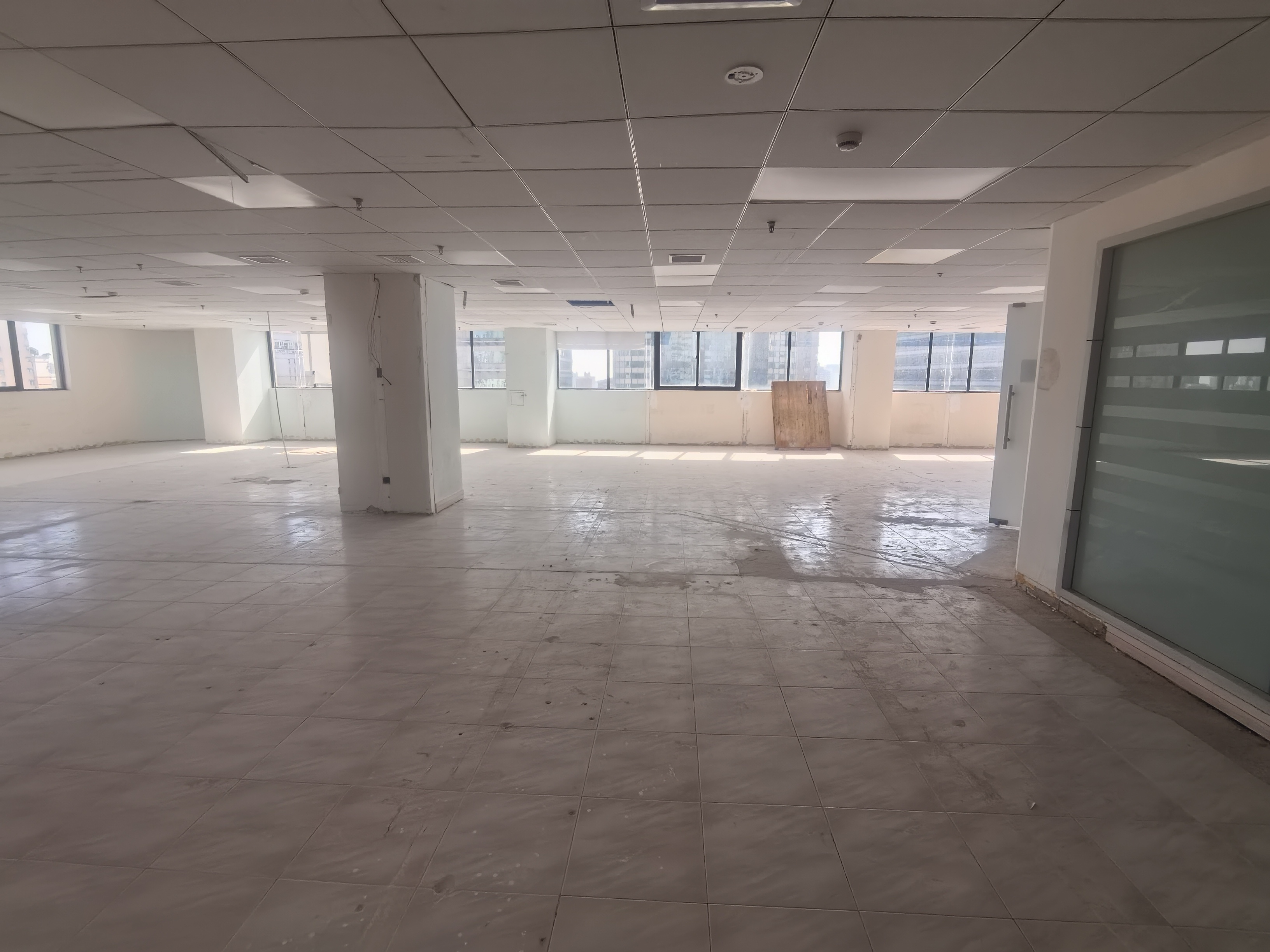 打浦桥宝鼎大厦380平米写字楼出租