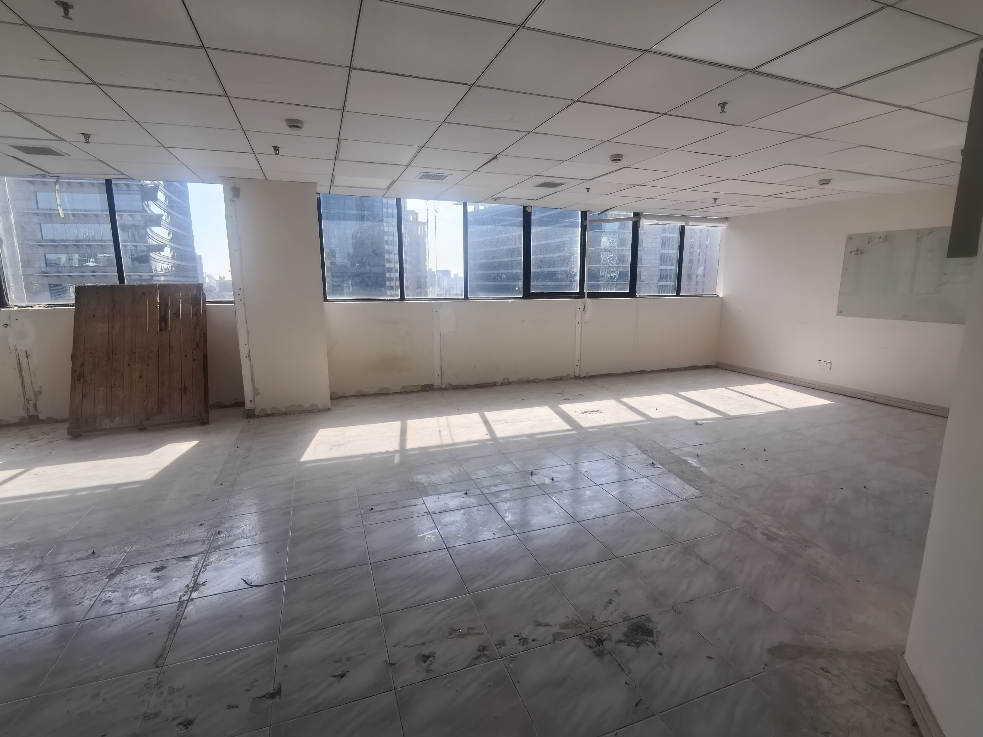 打浦桥宝鼎大厦380平米写字楼出租