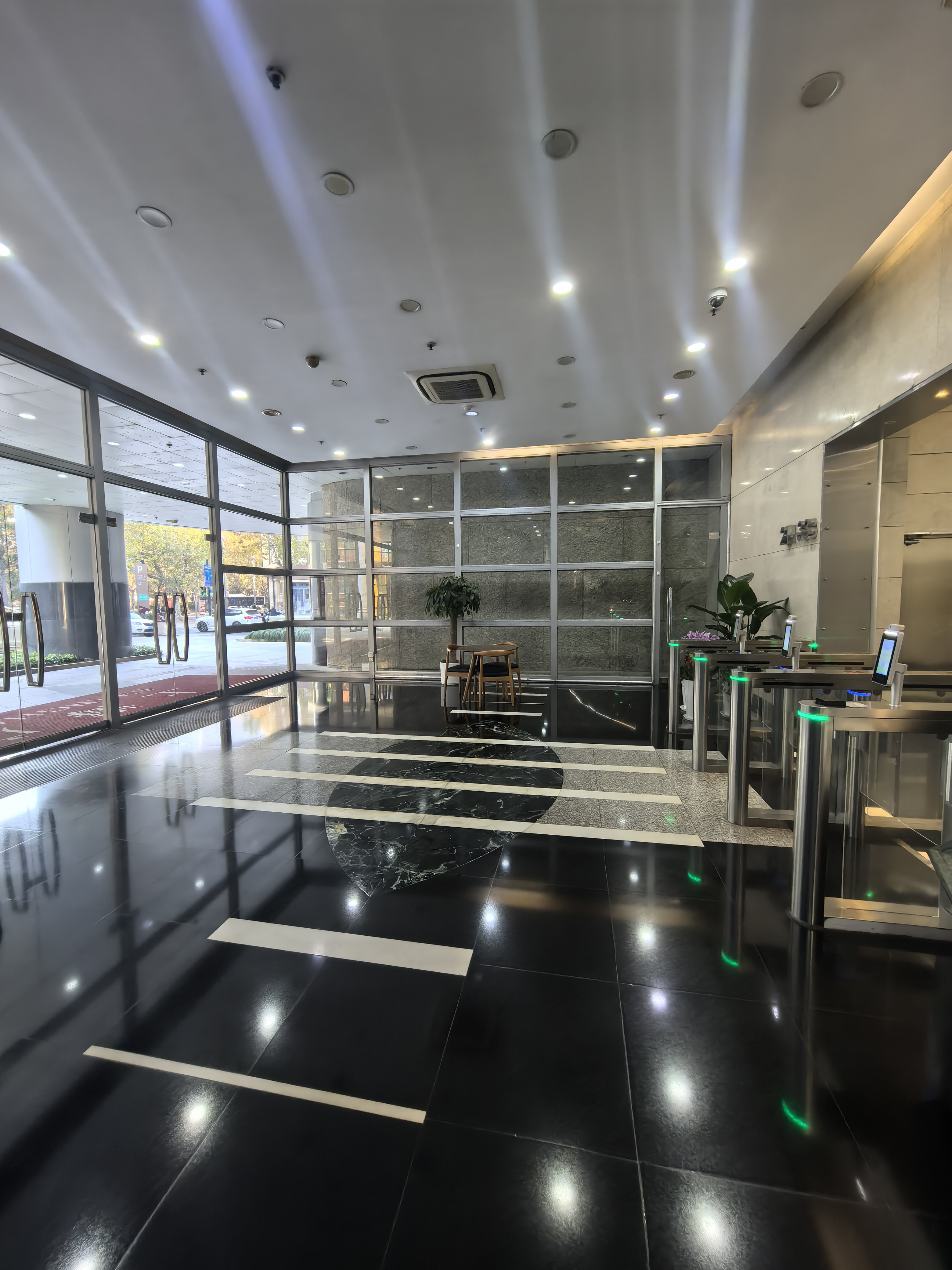 淮海中路上海广场195平米写字楼出租