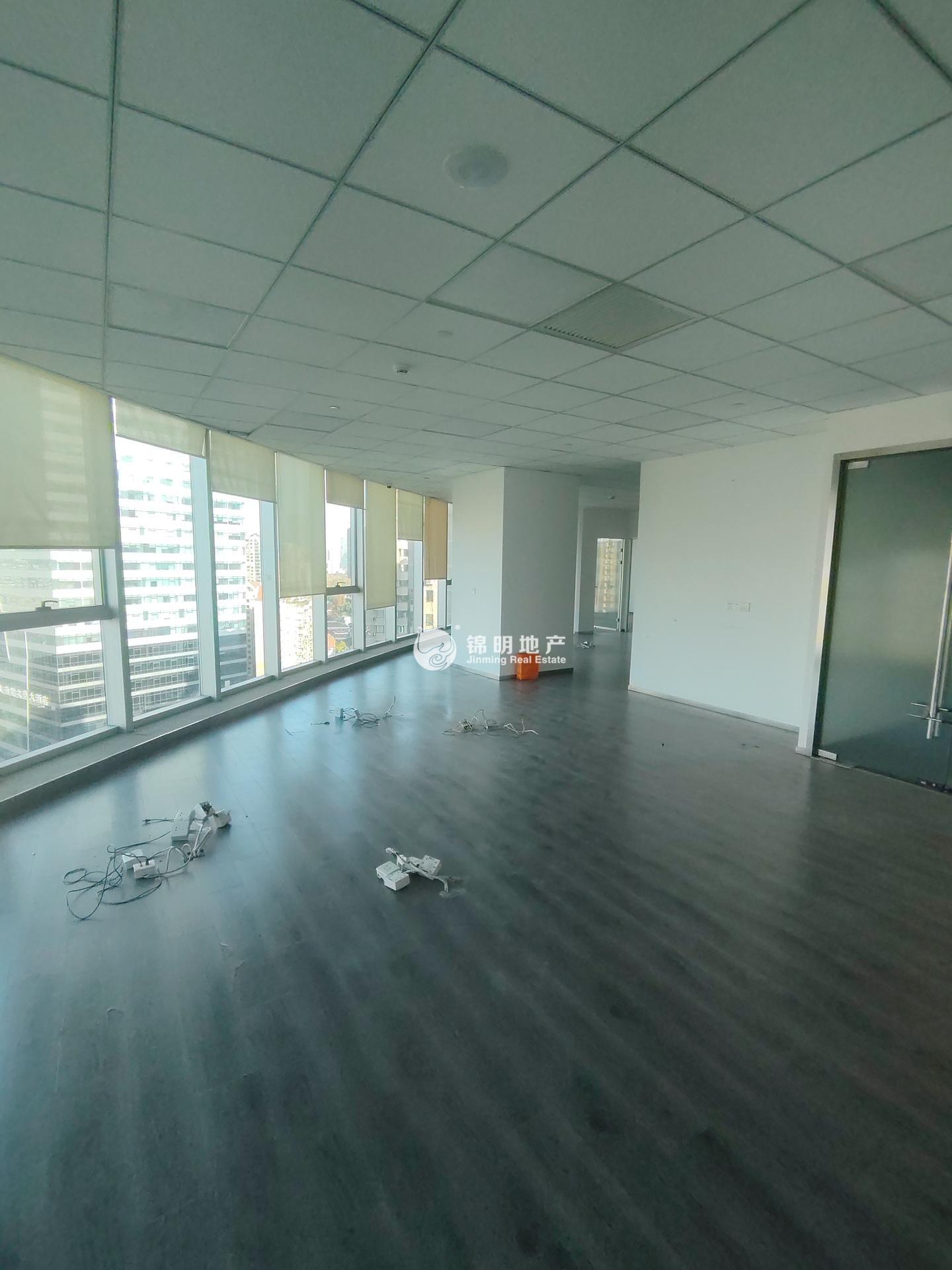 新华路首信银都国际广场423平米写字楼出租