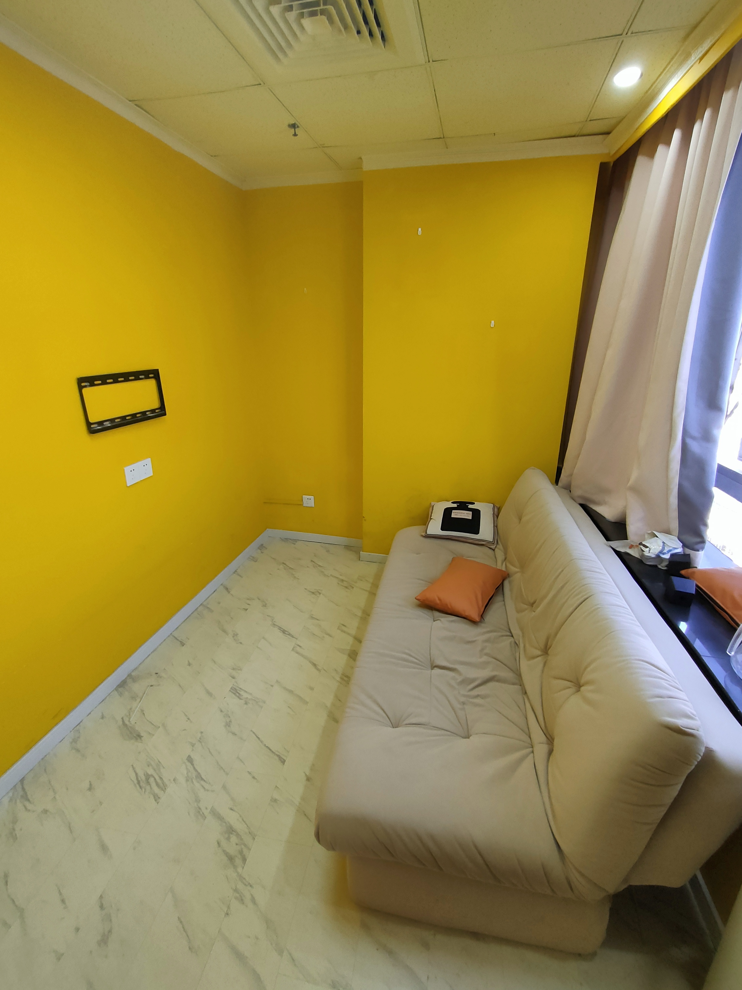 曹杨绿地科创大厦189平米写字楼出租