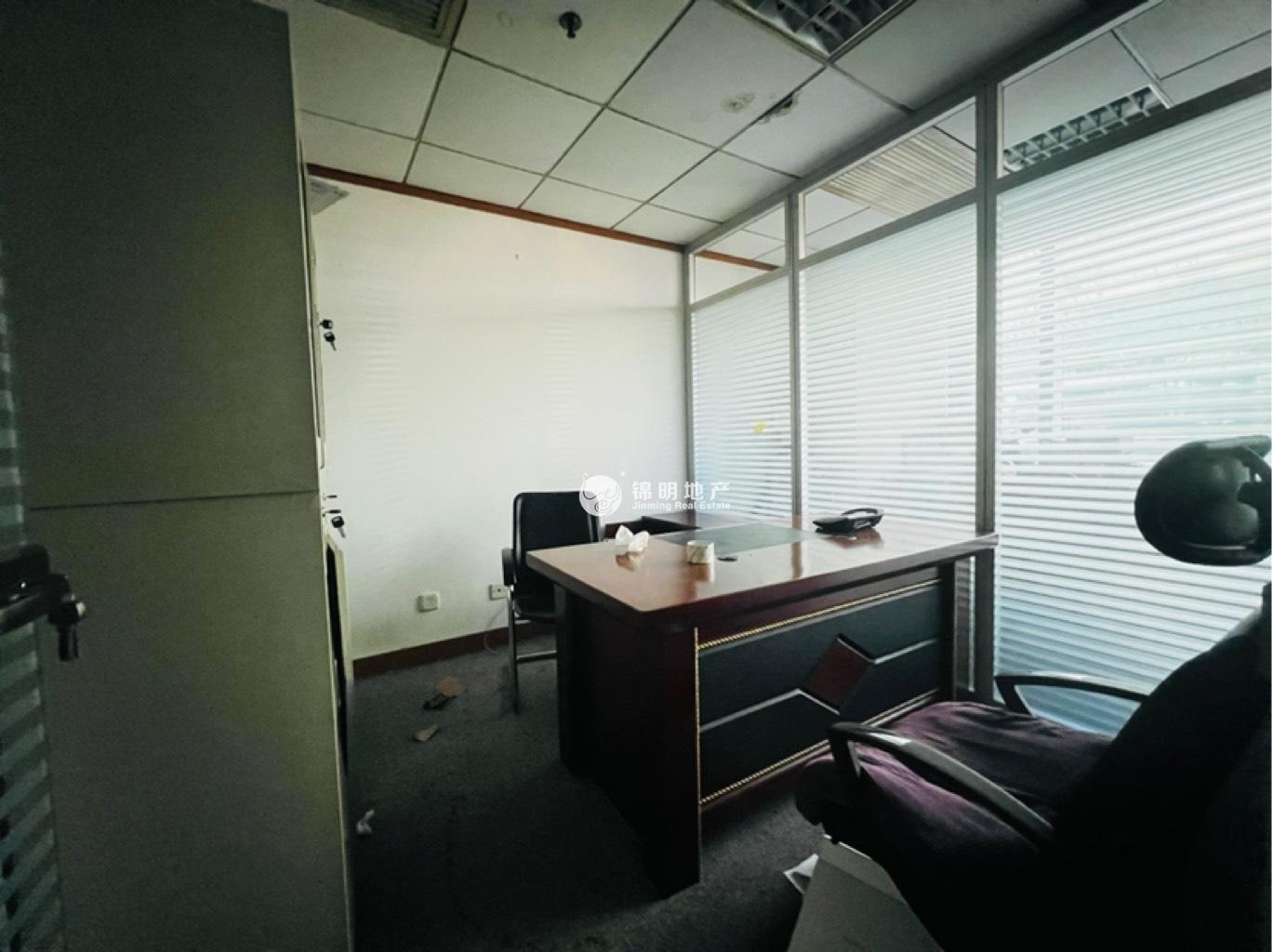 打浦桥金玉兰广场150平米写字楼出租