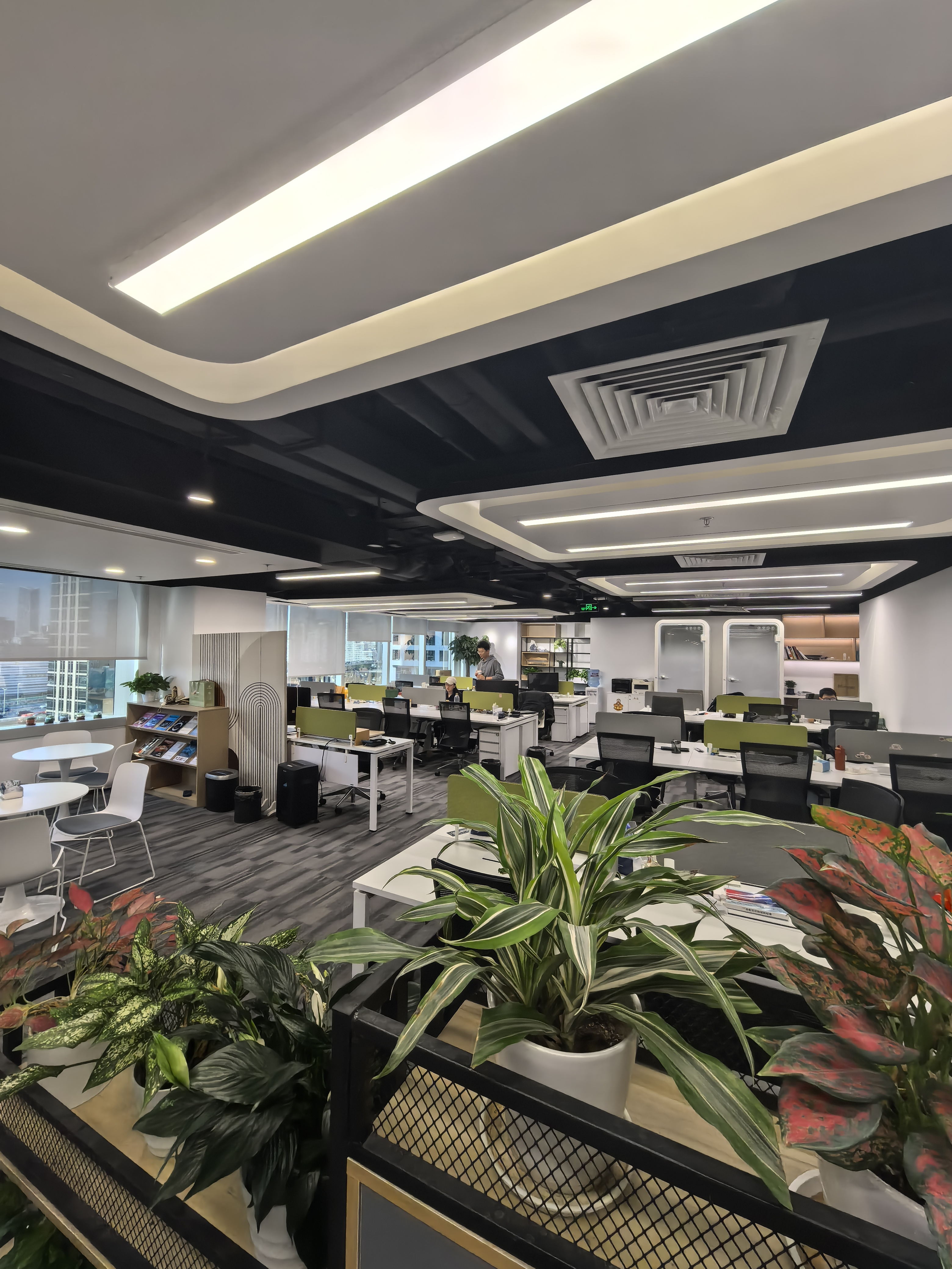 淮海中路瑞安广场375平米写字楼出租