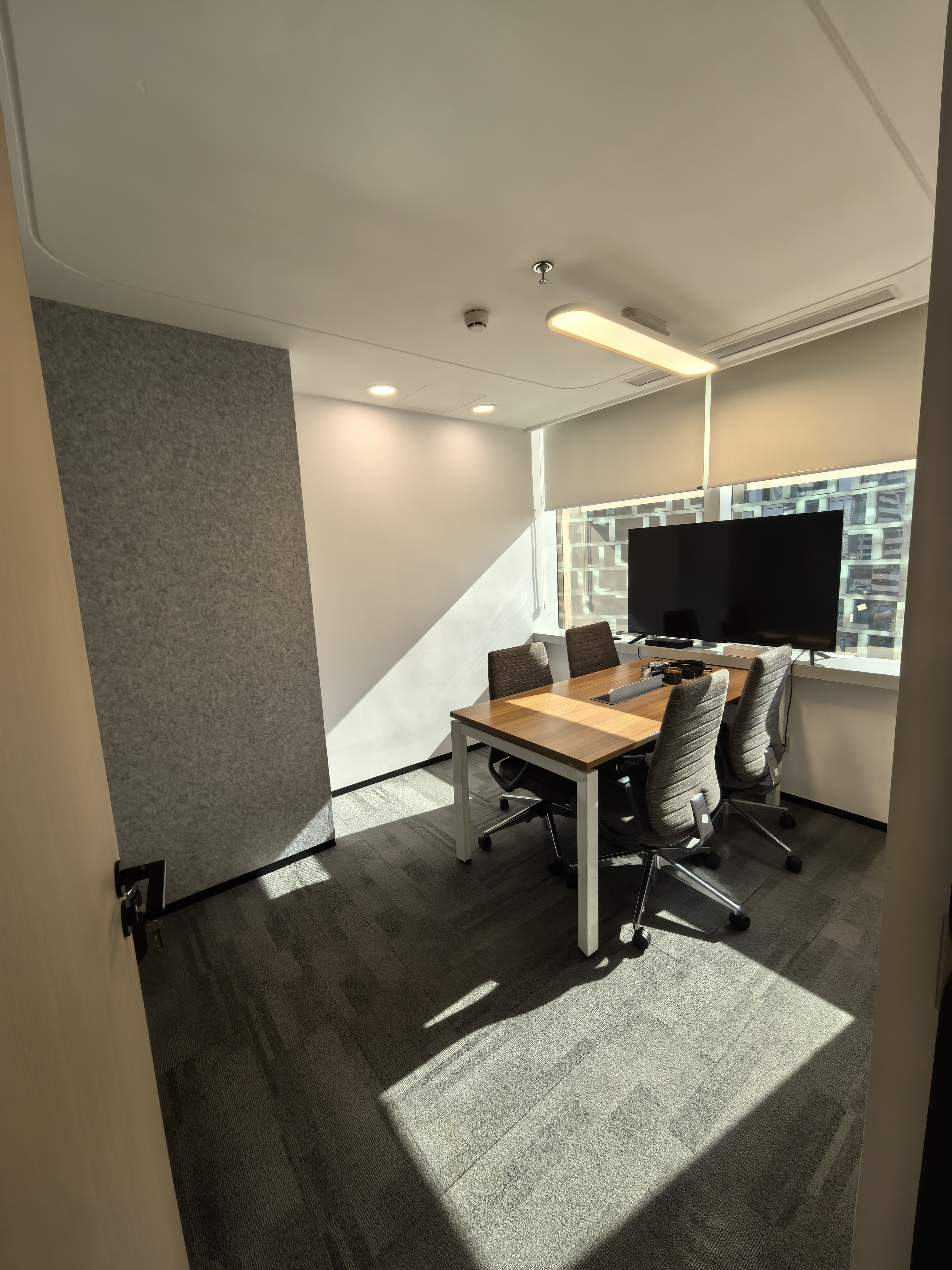 淮海中路瑞安广场380平米写字楼出租